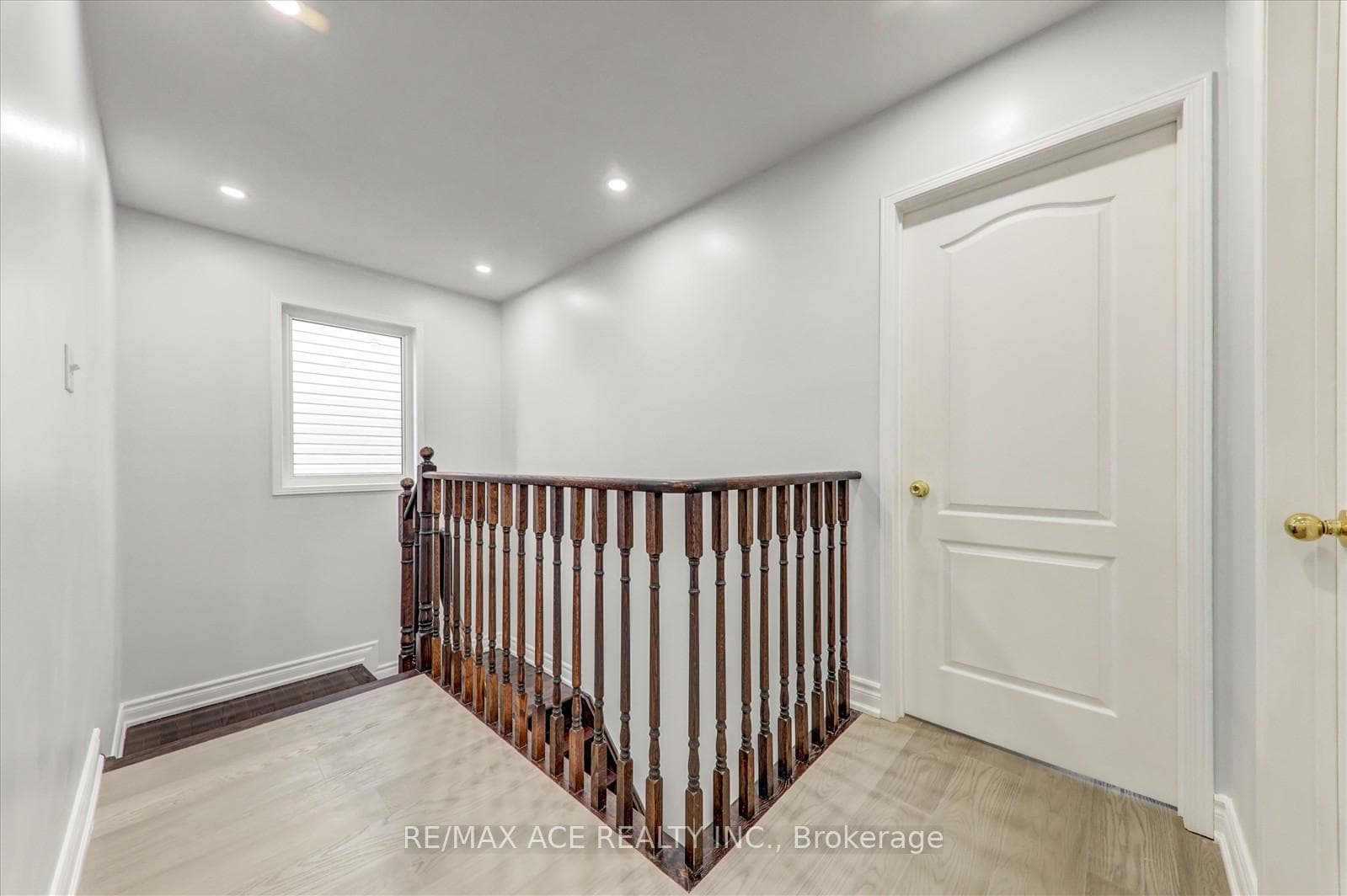 836 Fetchison Drive photo 18