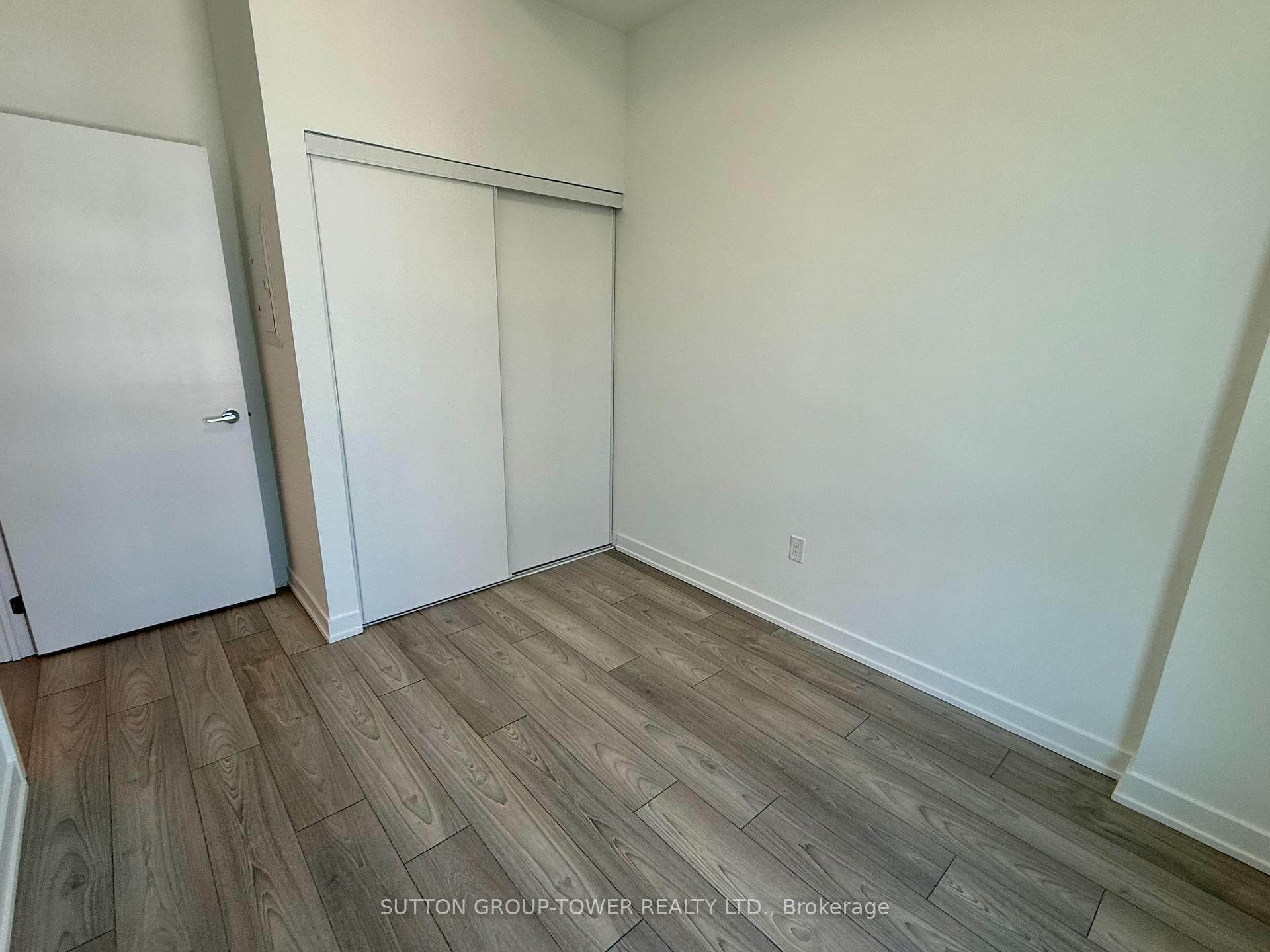 1007 The Queensway N/A Unit 914 photo 10
