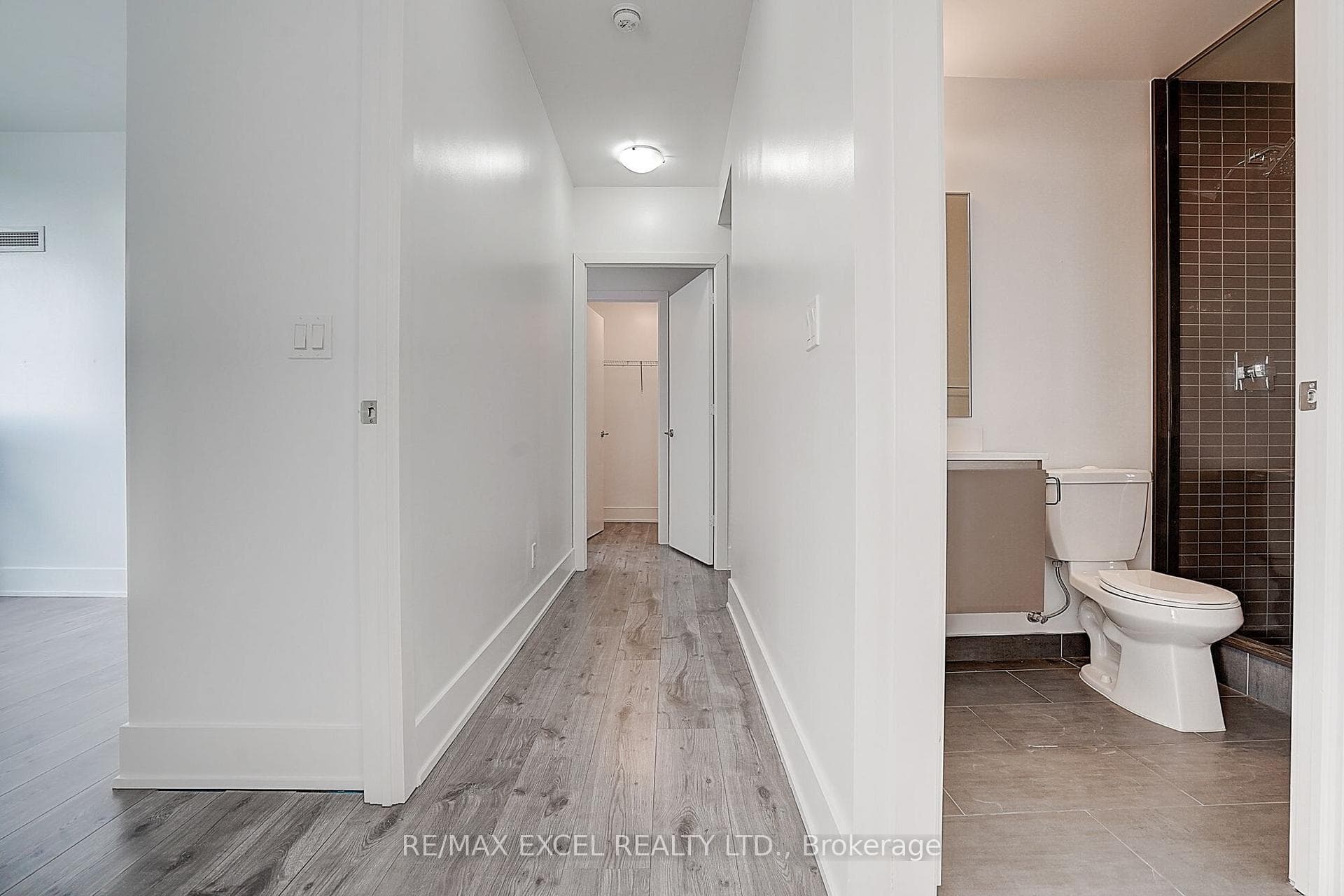 200 Bloor Street Unit 2201 photo 16