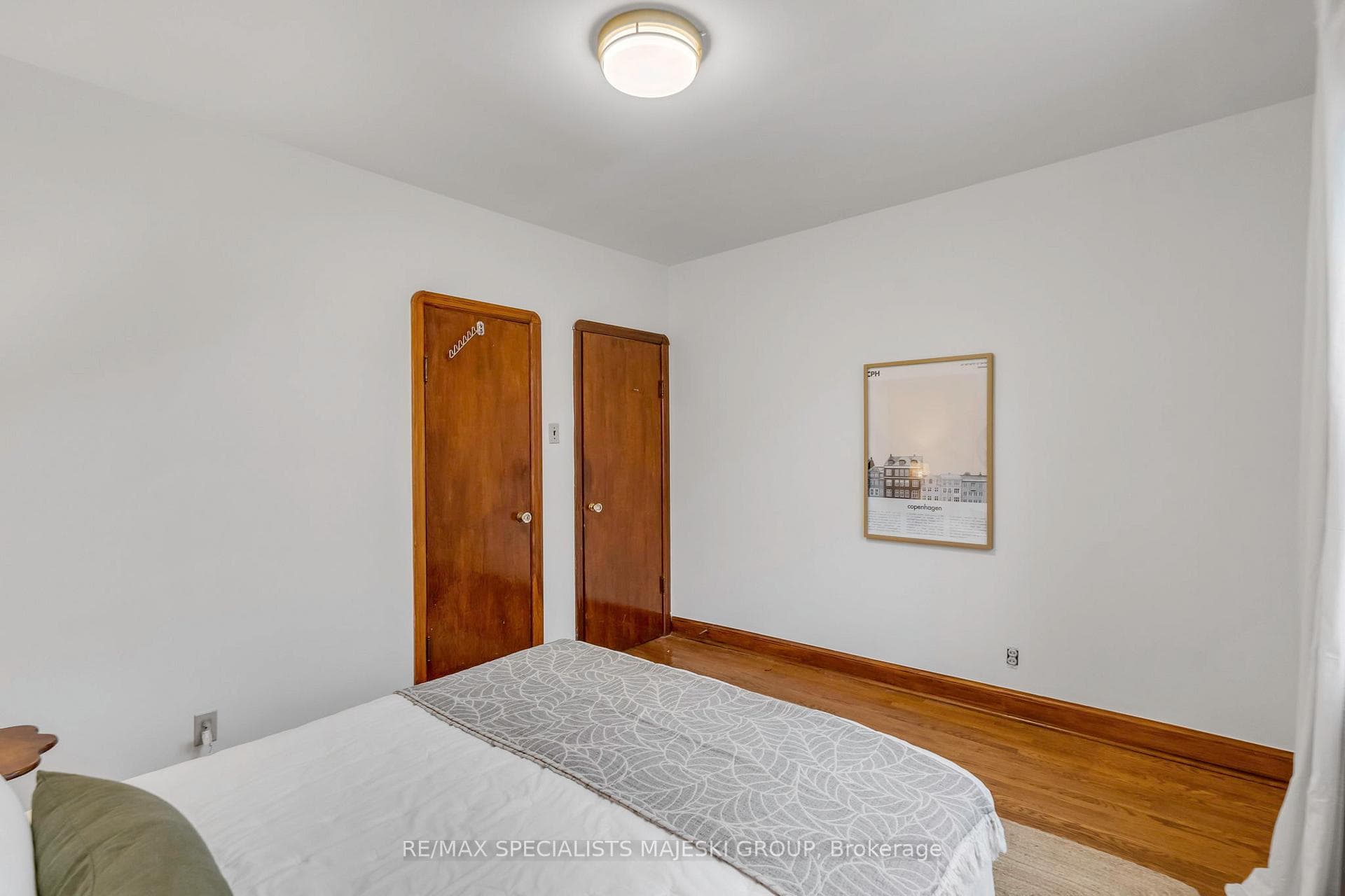 84 Alder Crescent photo 26