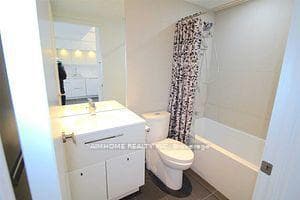 15 Grenville Street Unit 1707 photo 5
