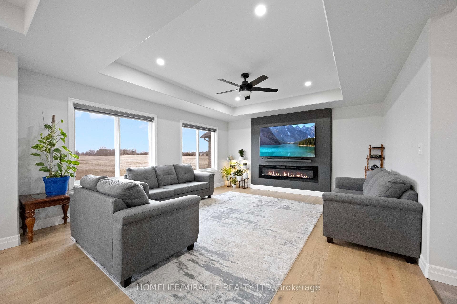 61 Raycroft Drive photo 9