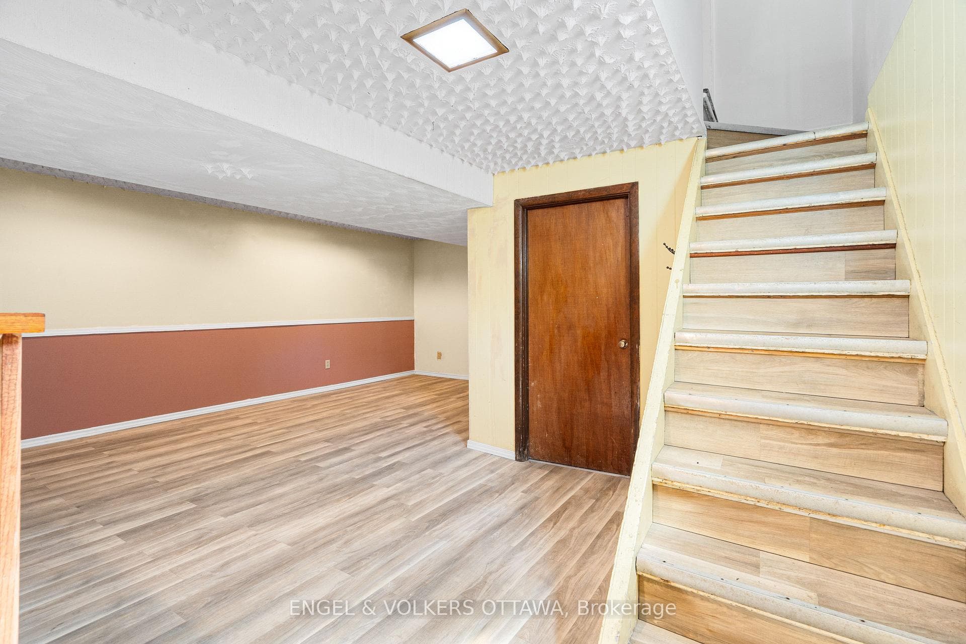 1402 Kilborn Avenue photo 23