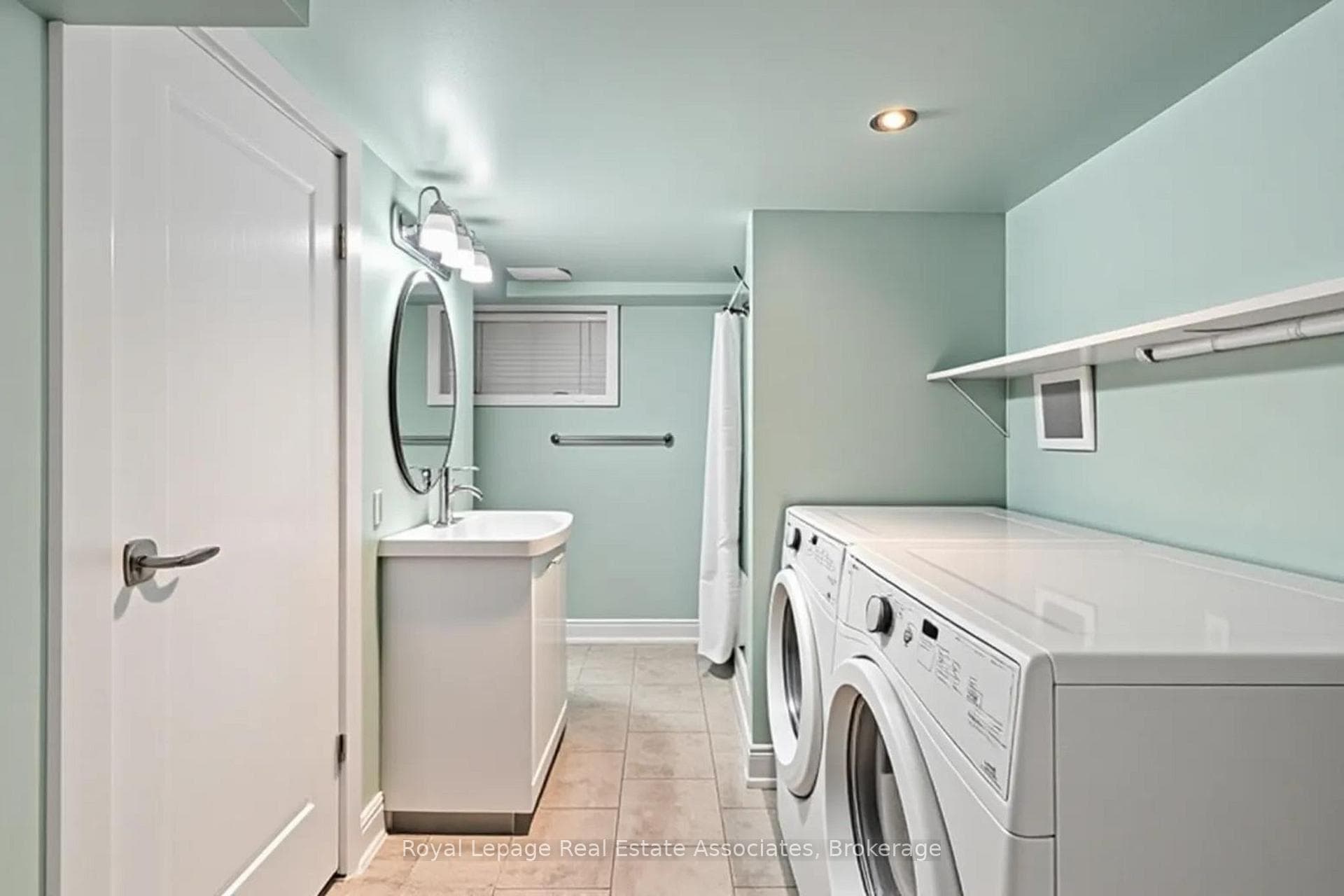 54 Frederick Street photo 21