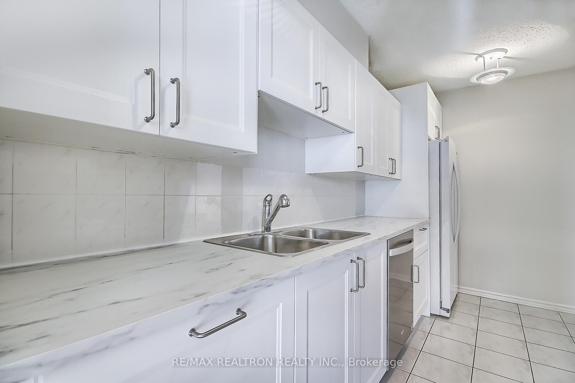 180 Dudley Avenue Unit Ph702 photo 18