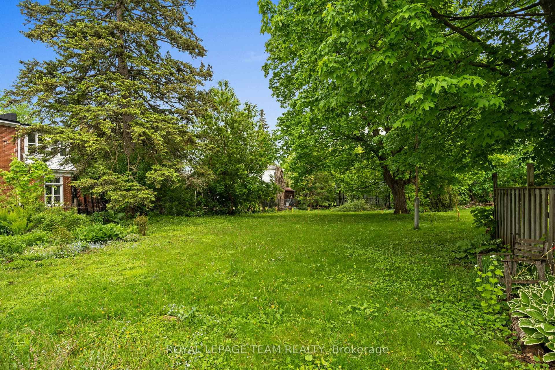82 Lake Avenue photo 37