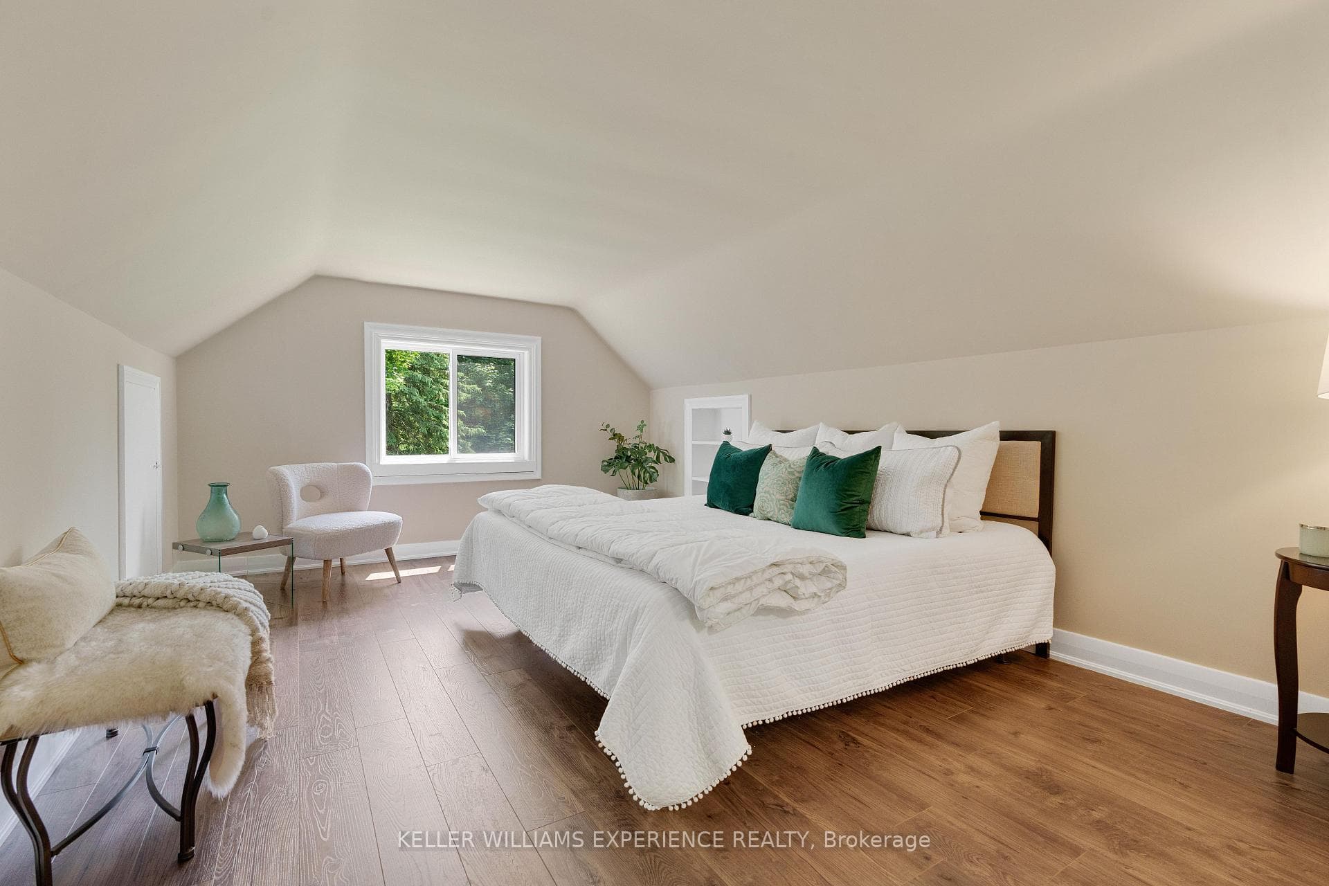 11 NAPIER Street photo 26