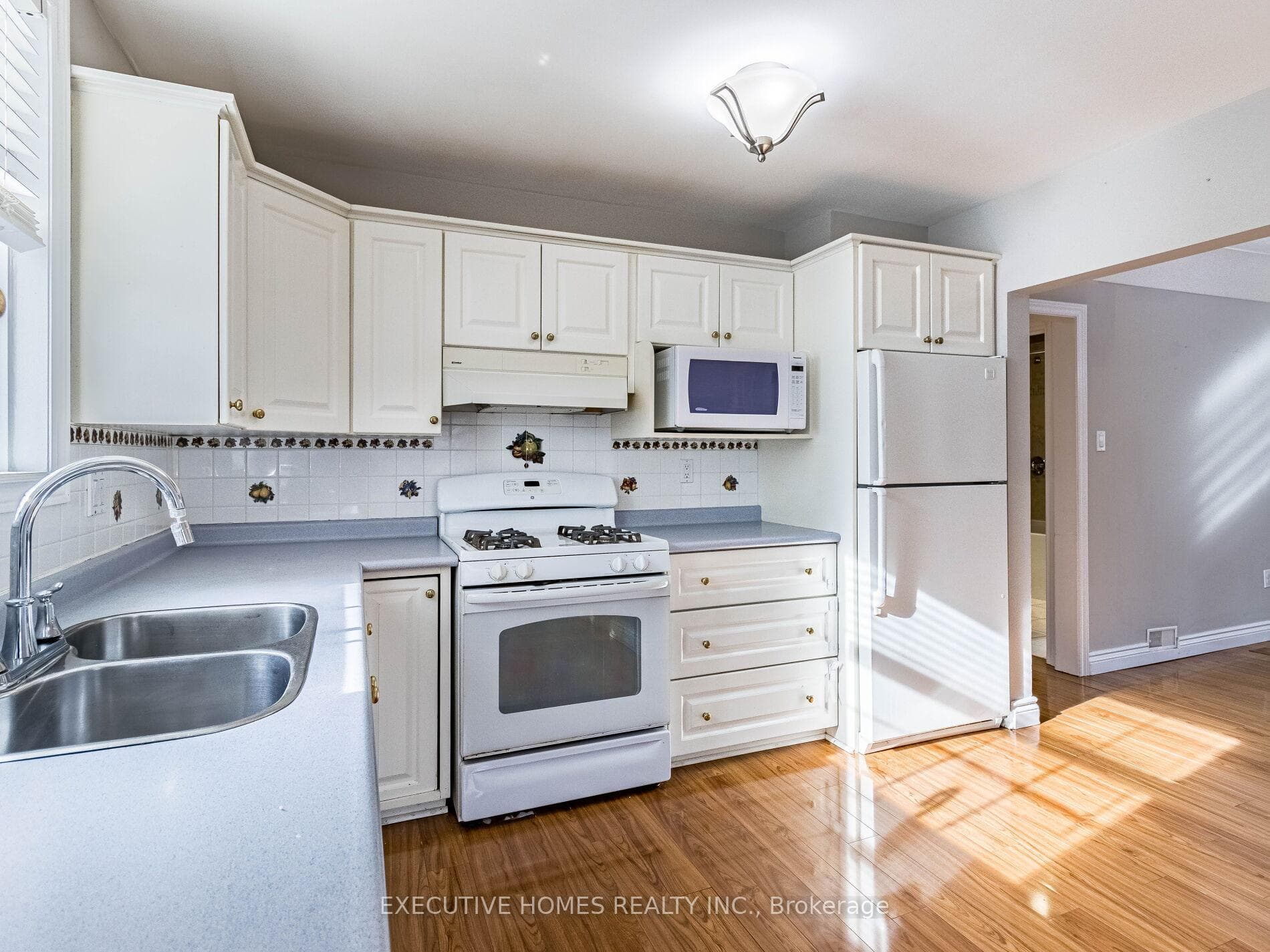 699 Cedar Avenue photo 26