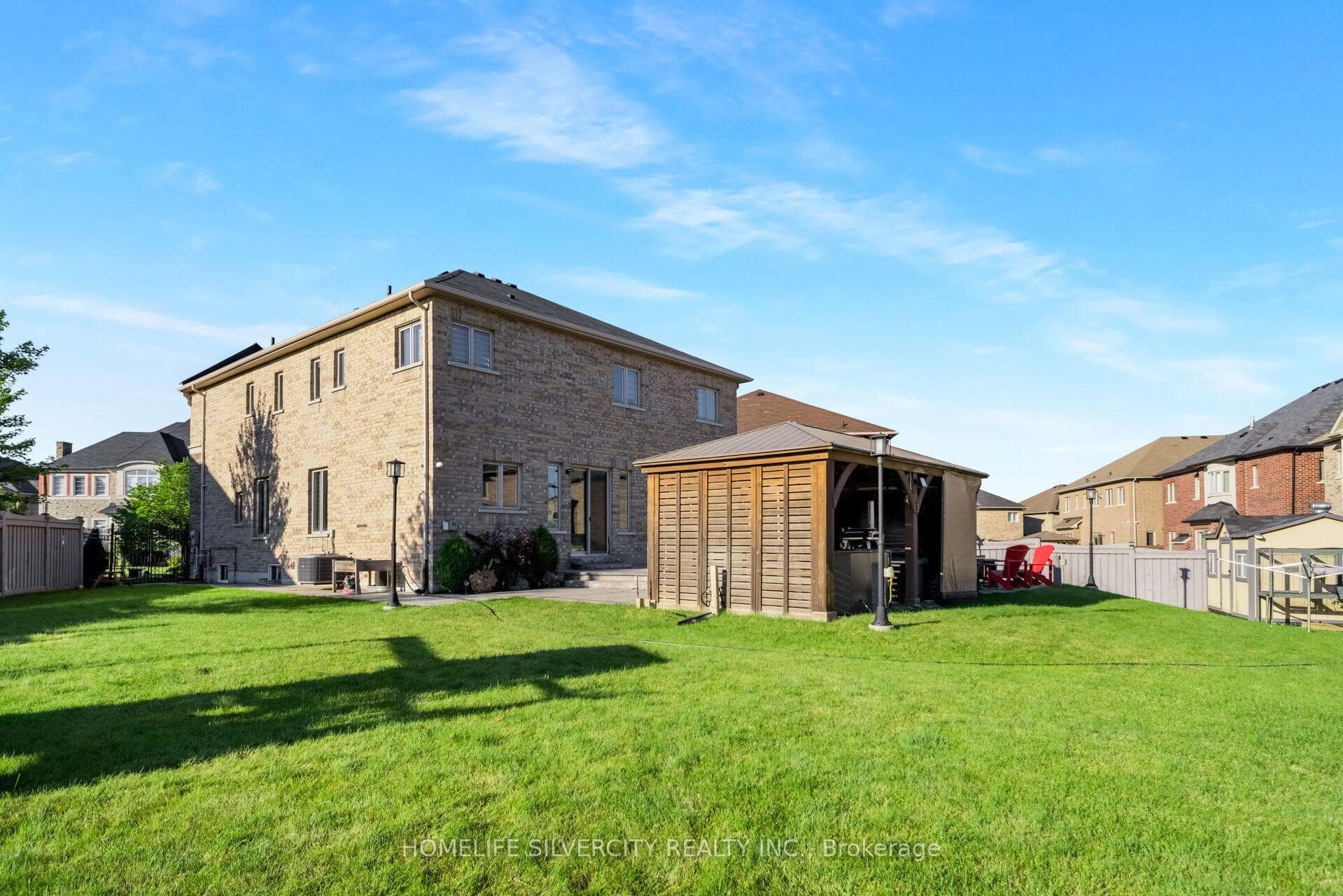 14 Observatory Crescent photo 36