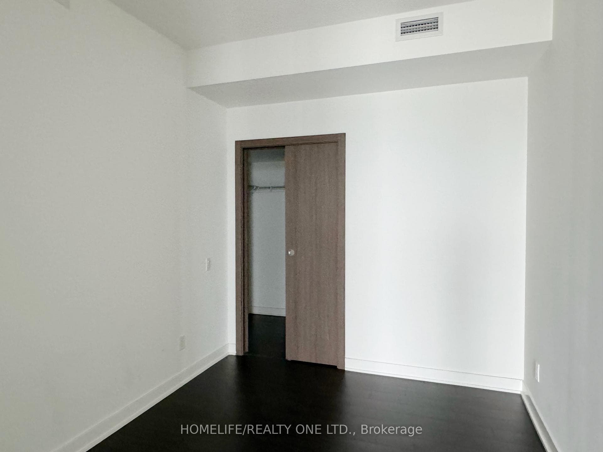 17 Bathurst Street Unit 3316 photo 8