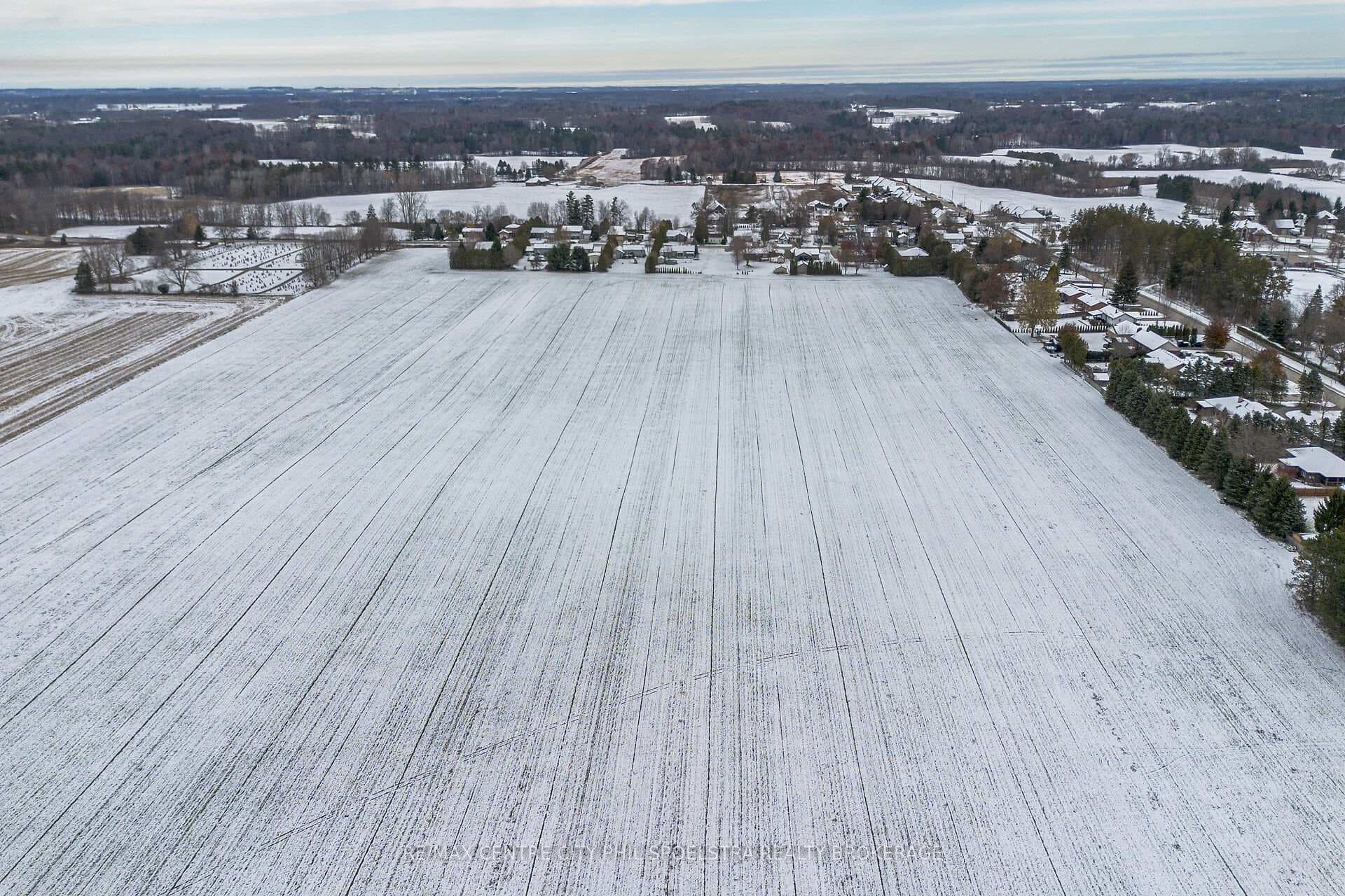 8995 Plank Road photo 10