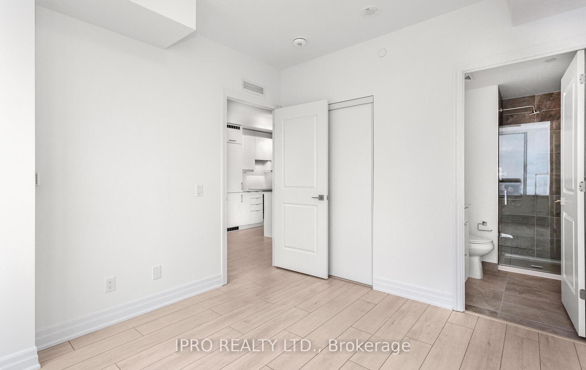30 Elm Drive Unit 3507 photo 23