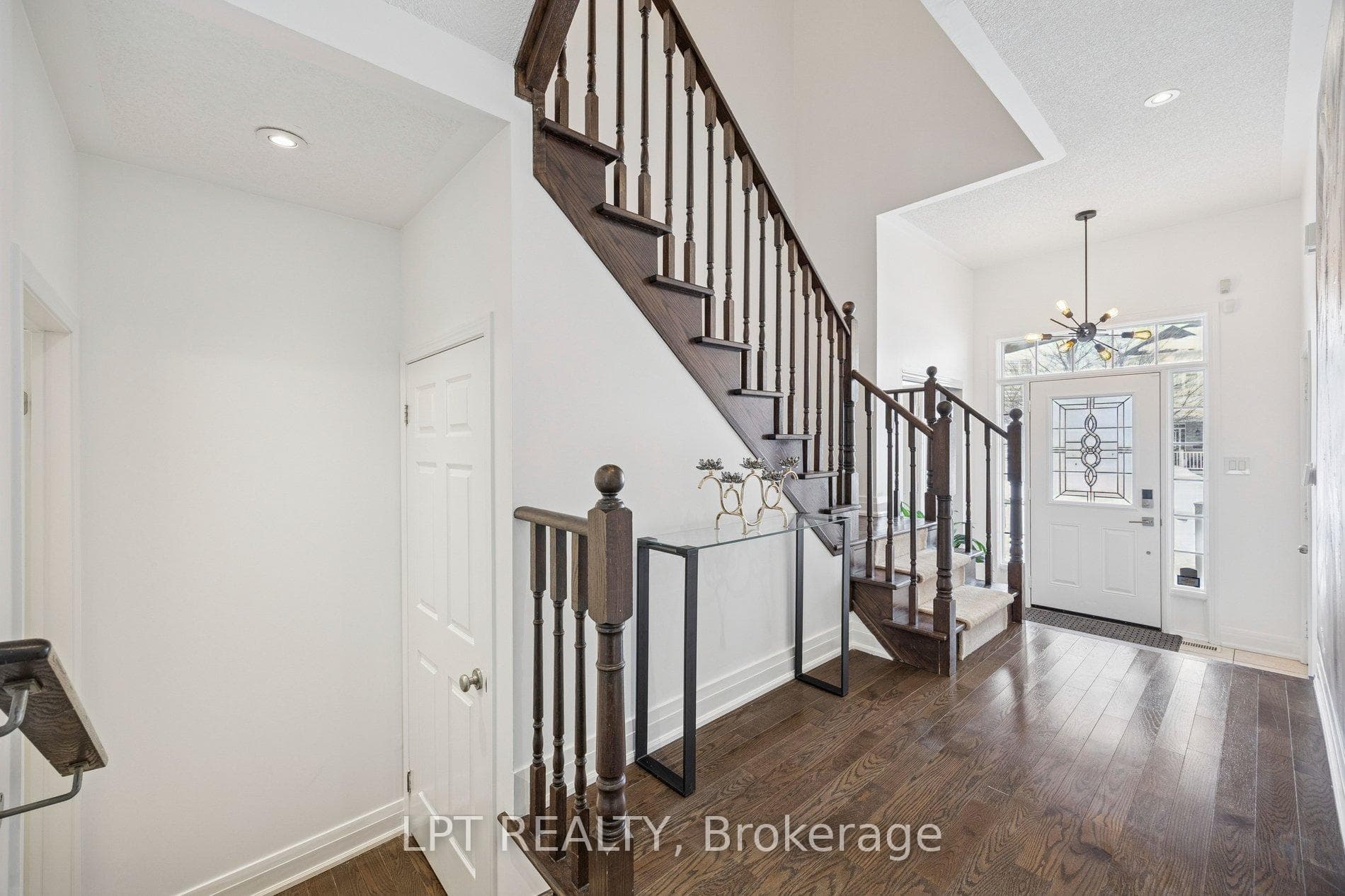 61 Minerva Avenue photo 14