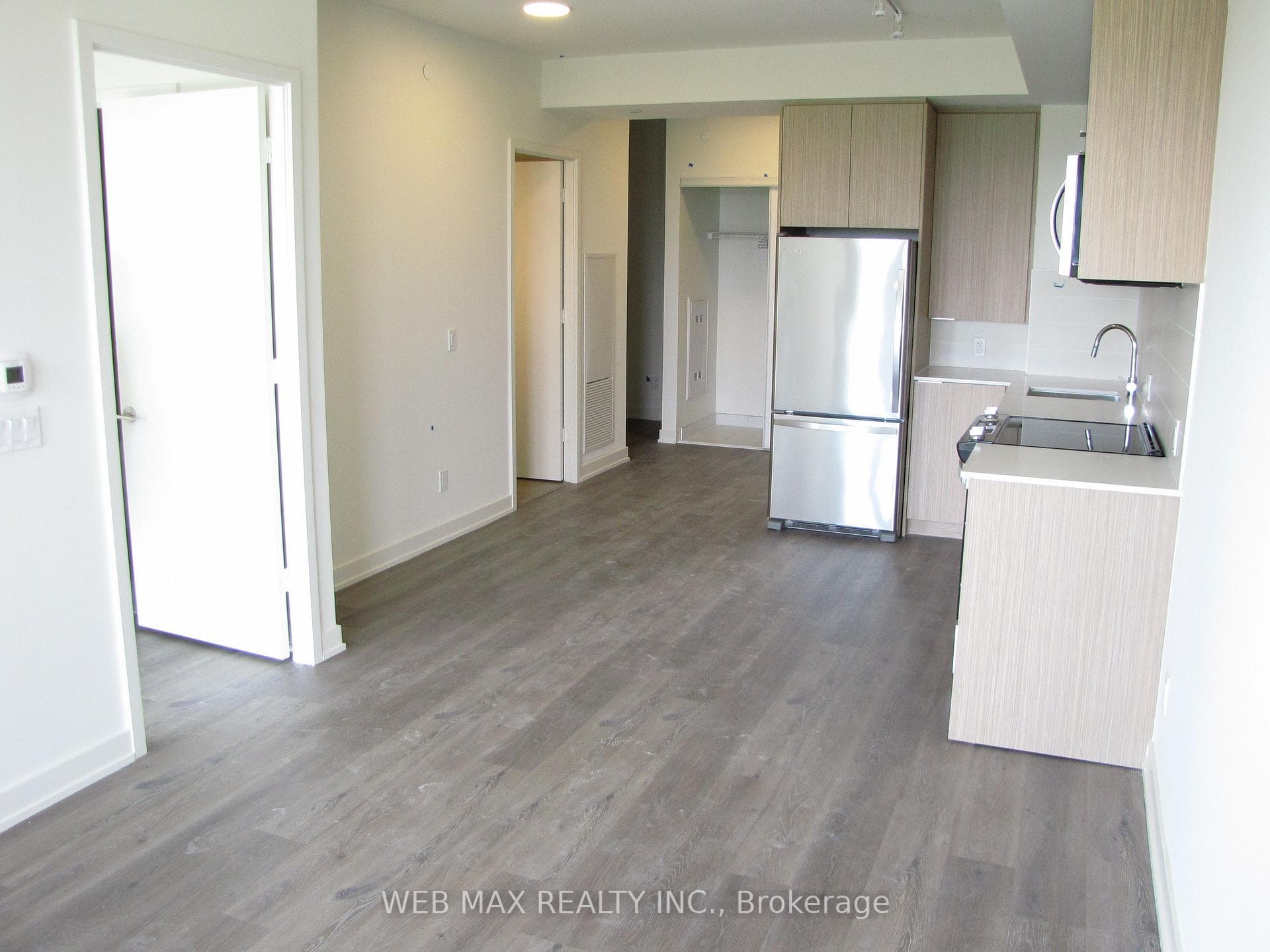 10 Deerlick Court Unit 1017 photo 4
