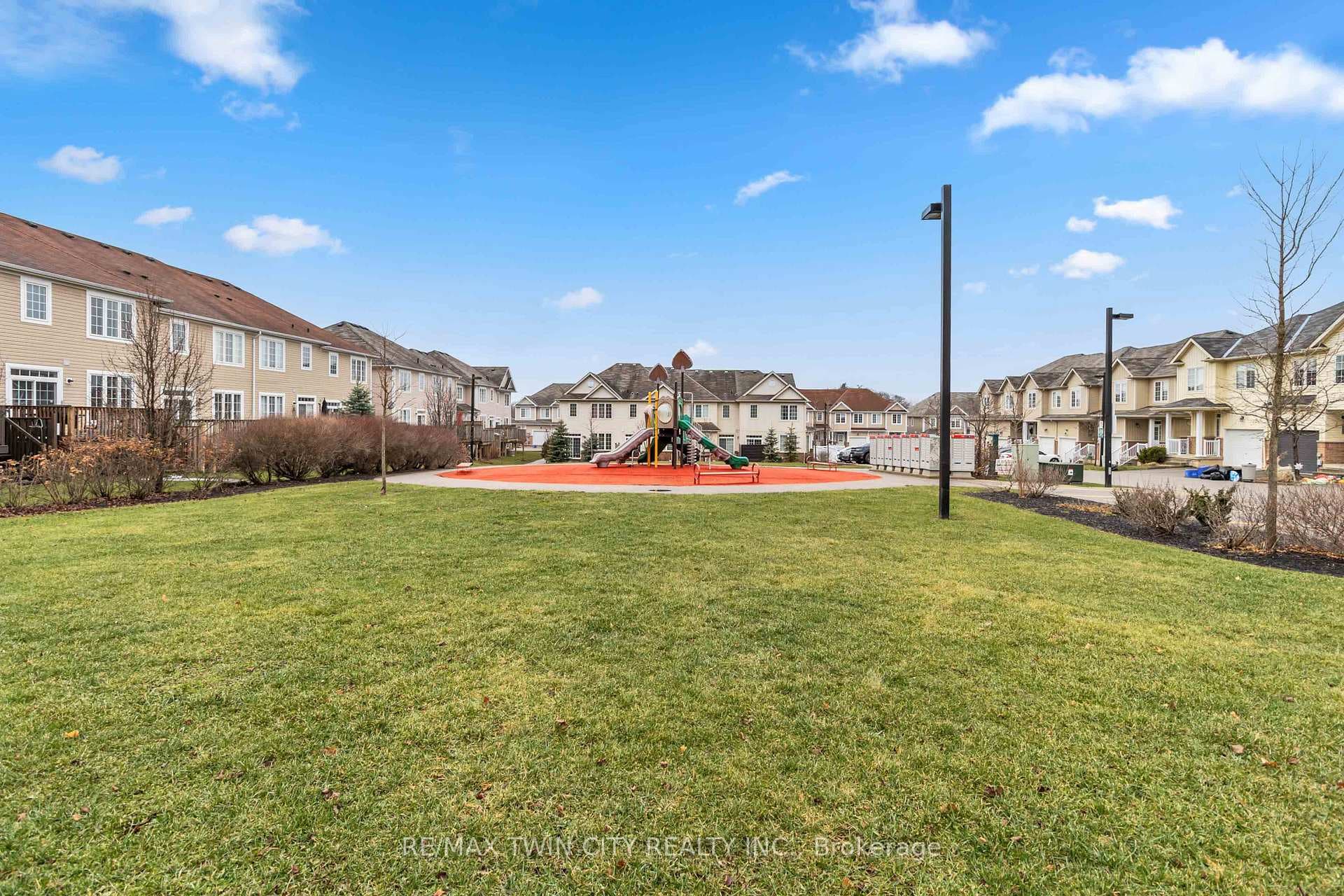 21 Diana Avenue photo 39