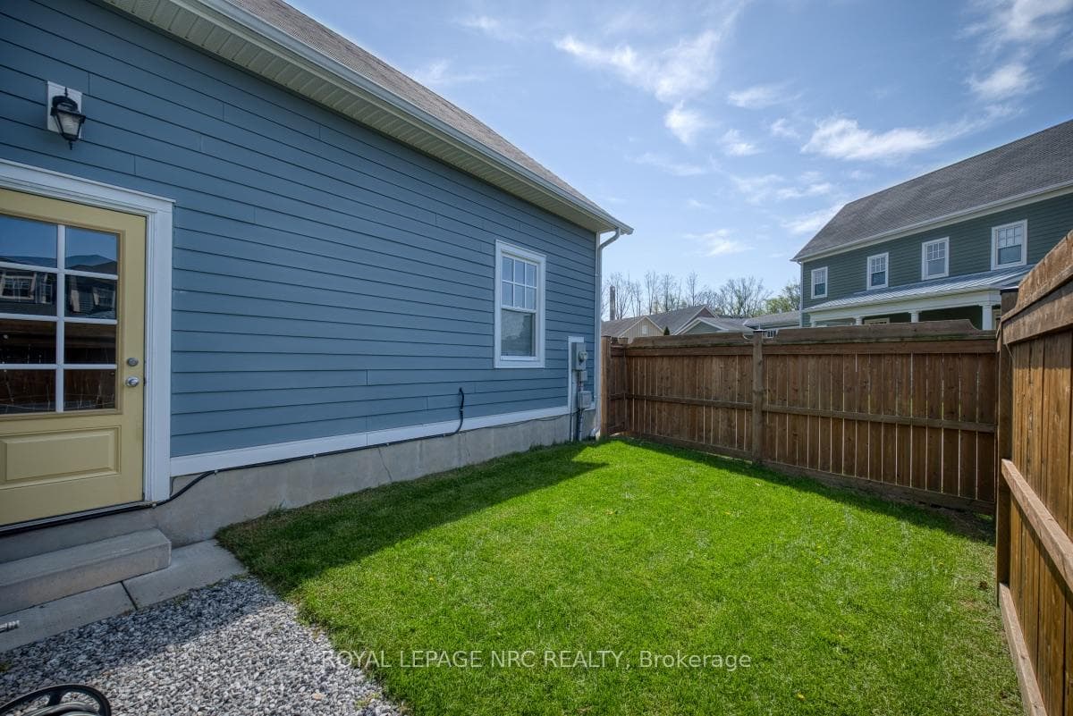97 BROCK Street photo 7