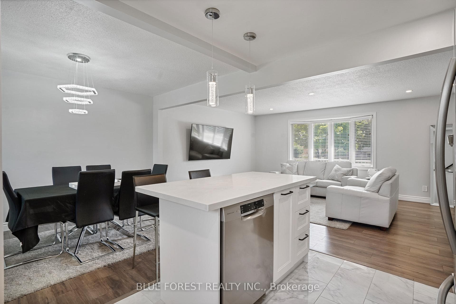 14 Finch Crescent photo 11