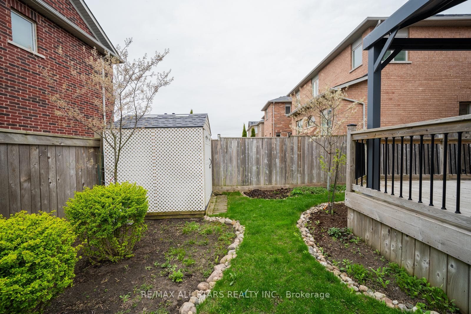98 Duffin Drive photo 43