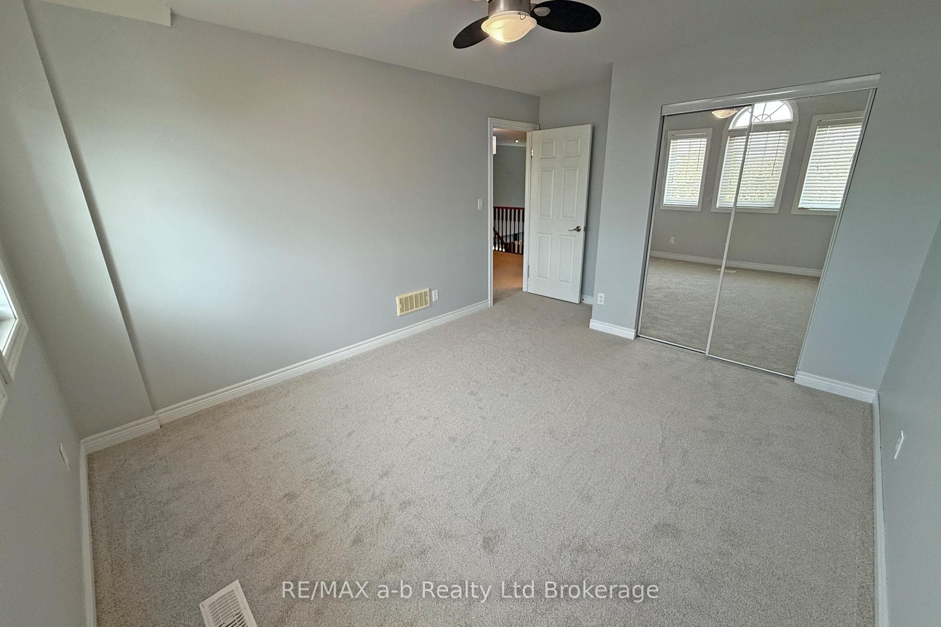 842 Springbank Avenue photo 30