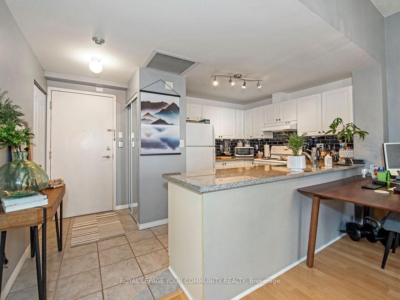4198 Dundas Street Unit 207 photo 2