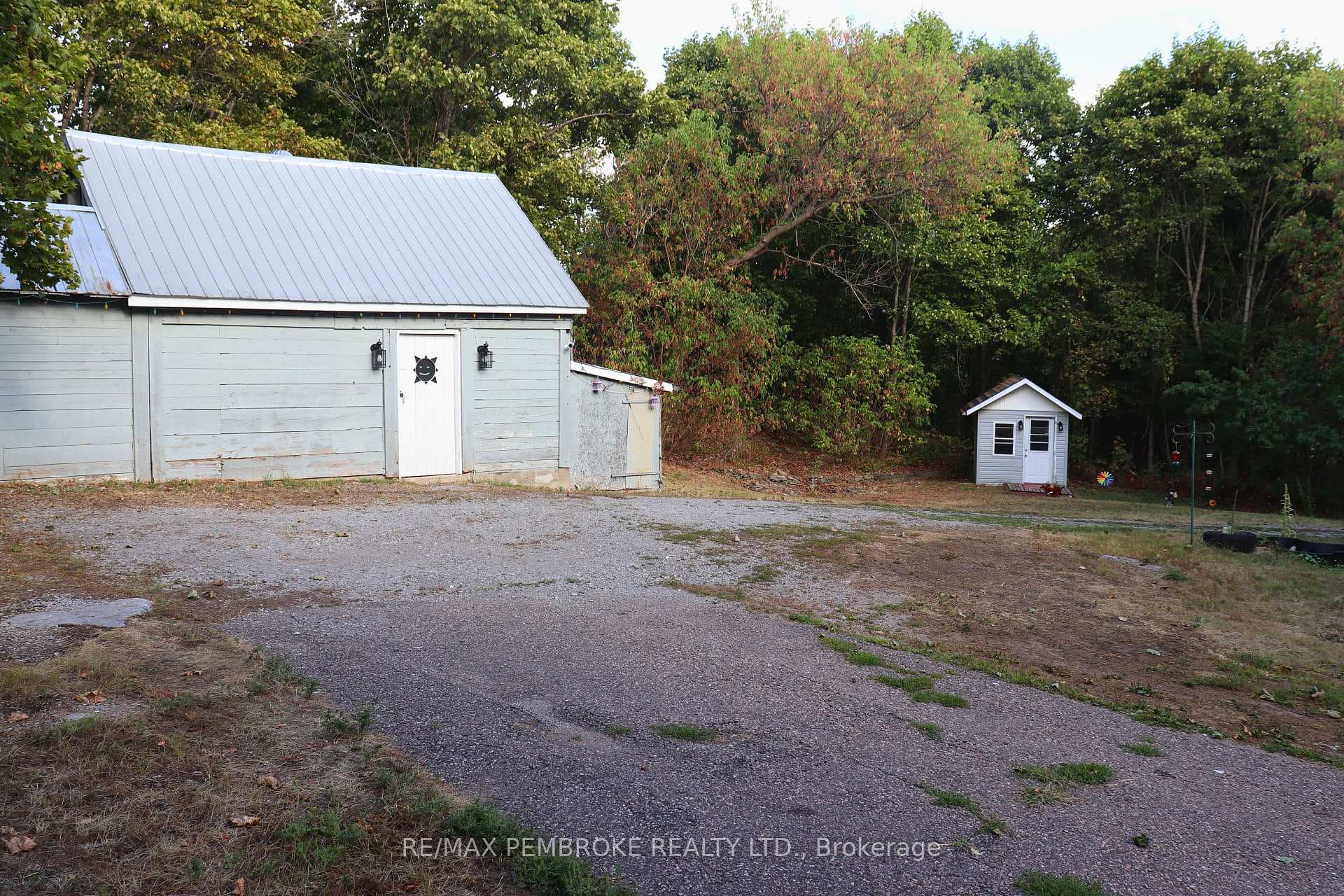 1796 Mill Street photo 5