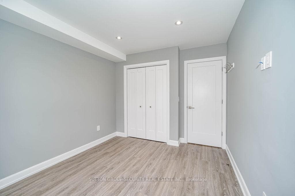 227 Pannahill Road Unit 2 photo 16