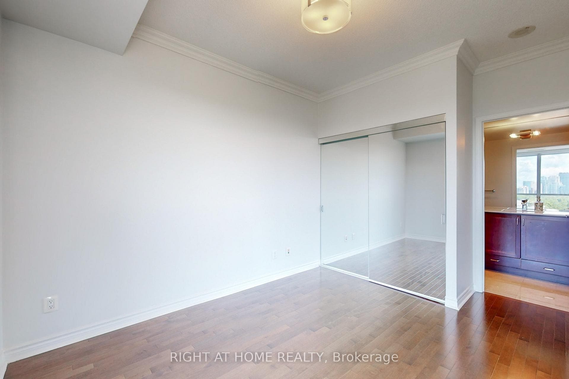 2885 Bayview Avenue Unit 1116 photo 19