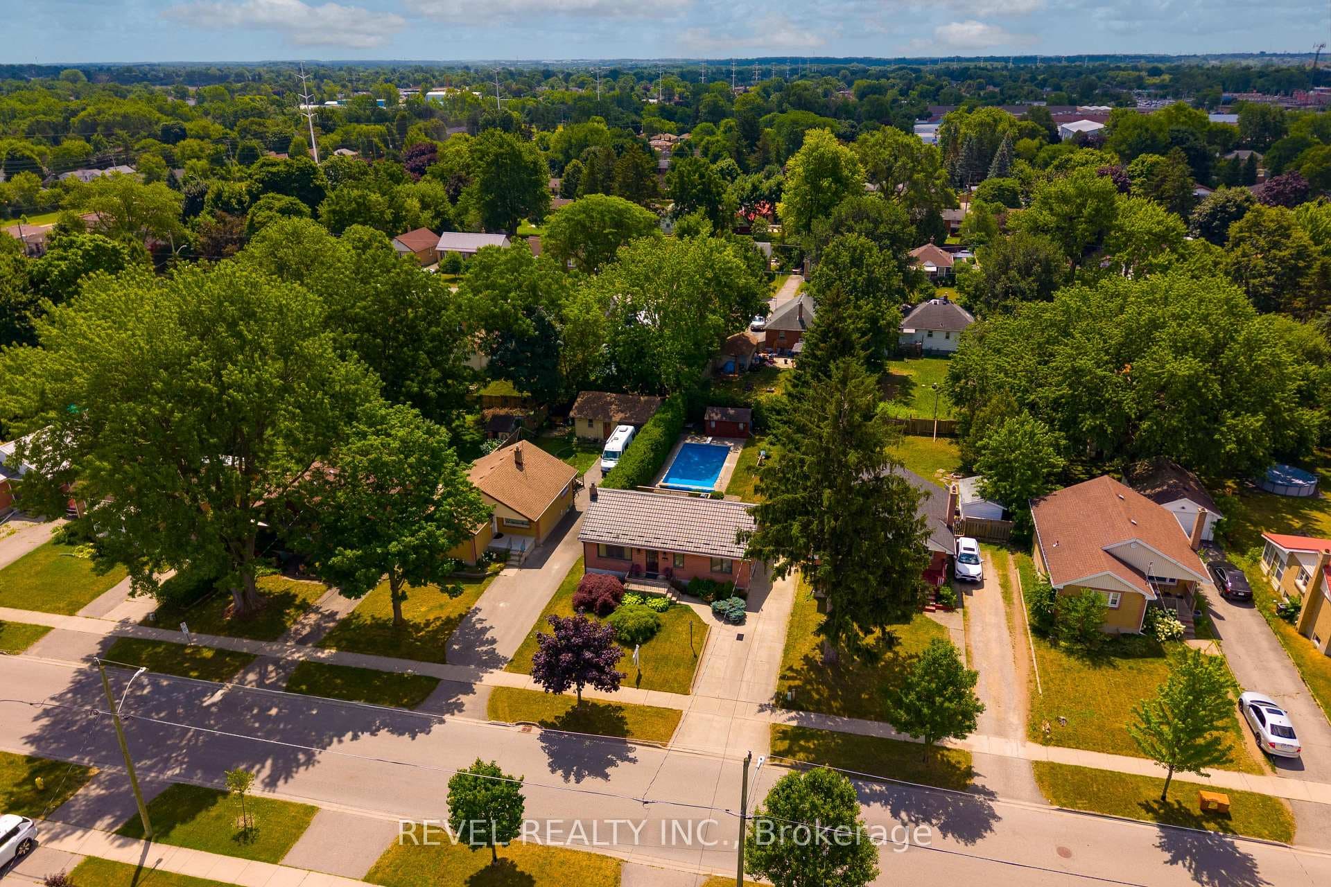 1627 Mardell Street photo 20