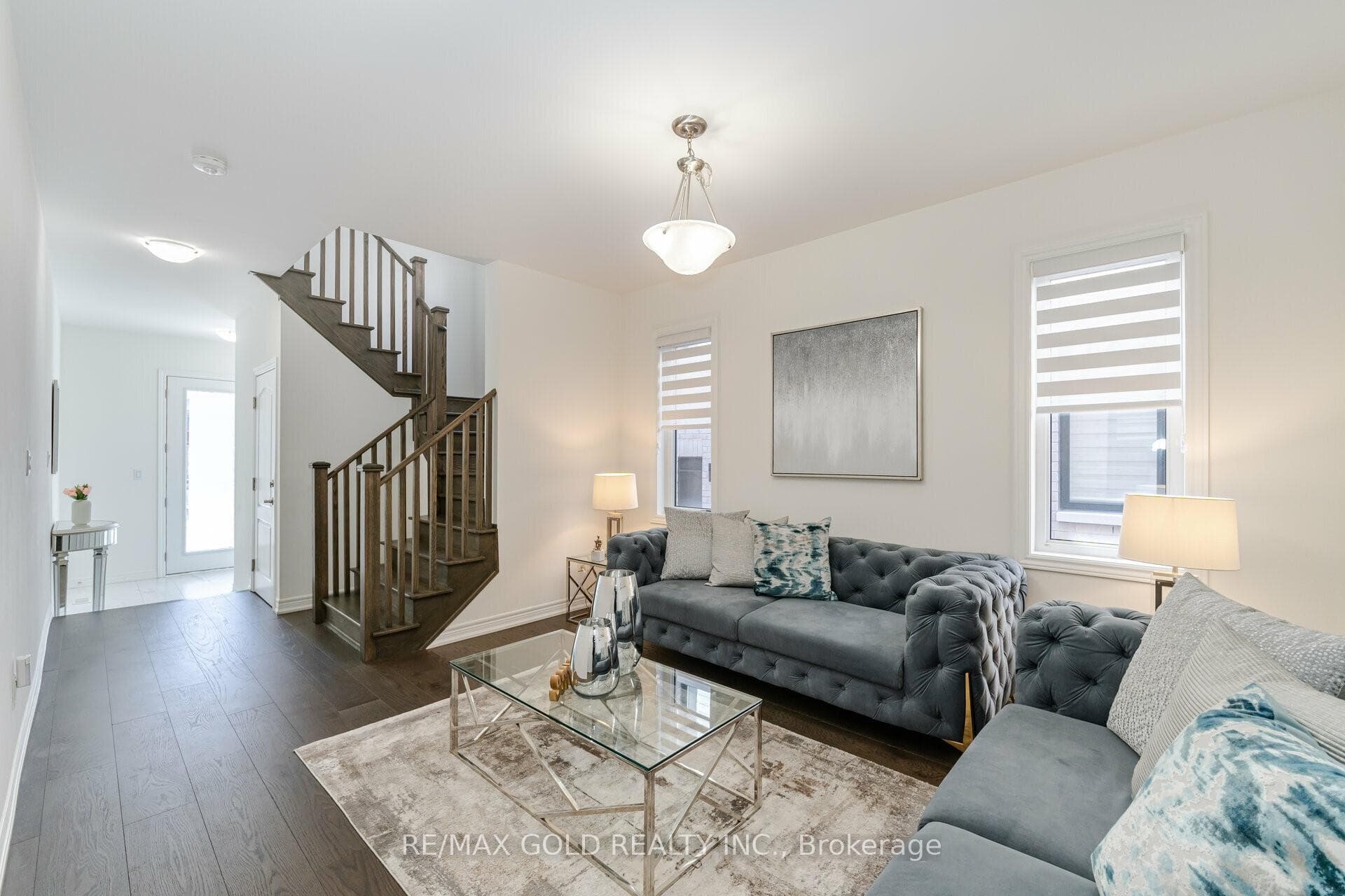 9 Haydrop Road photo 2