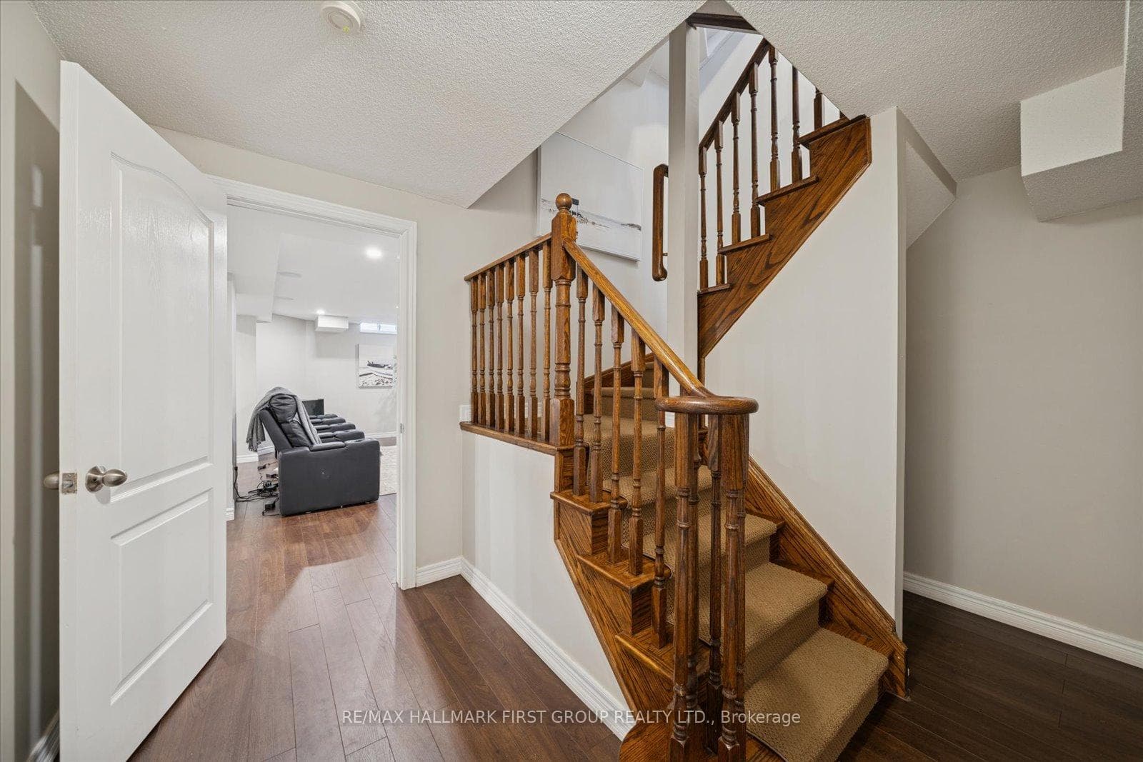 19 Elder Crescent photo 31