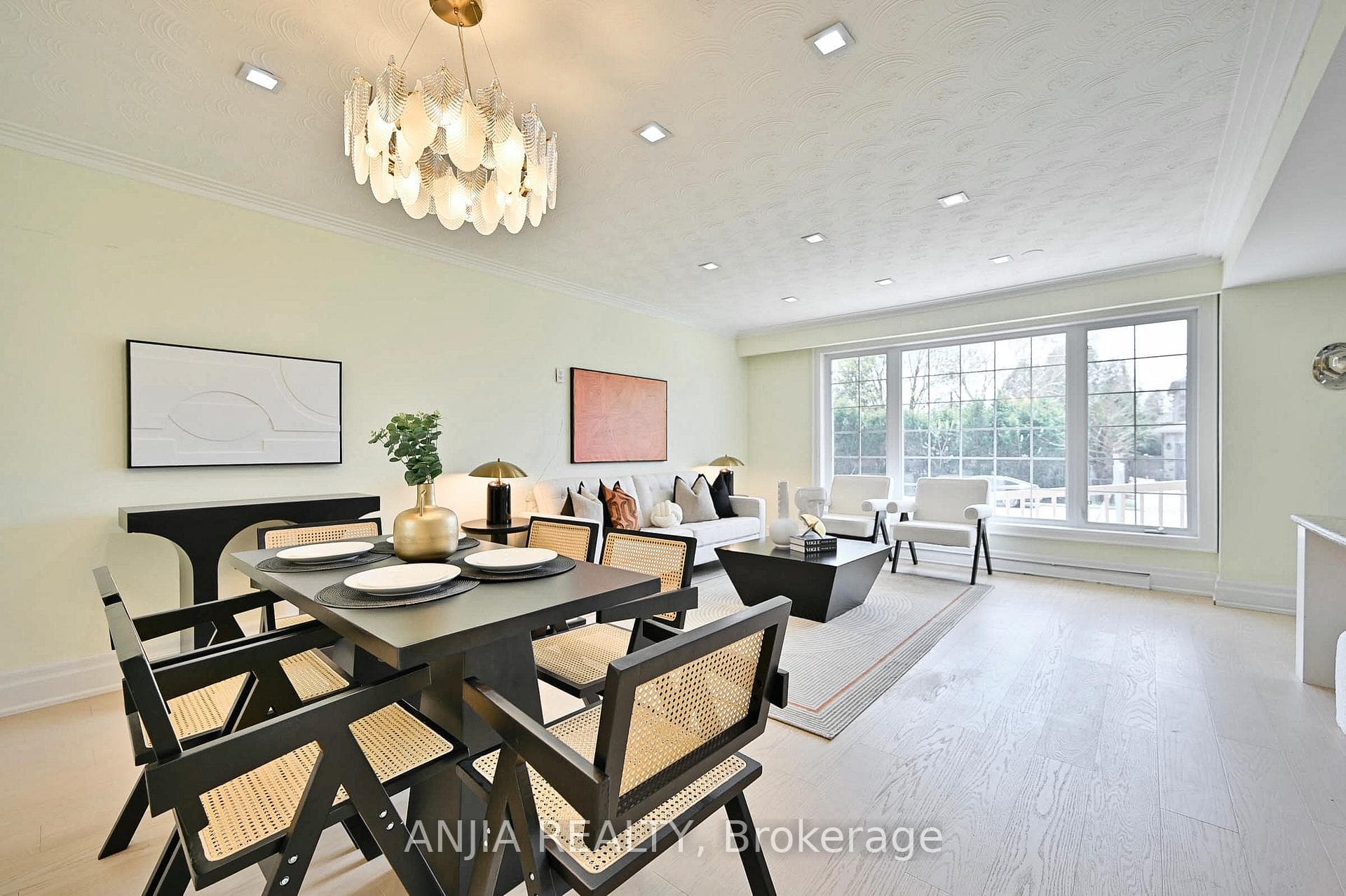 74 Robinson Street photo 11