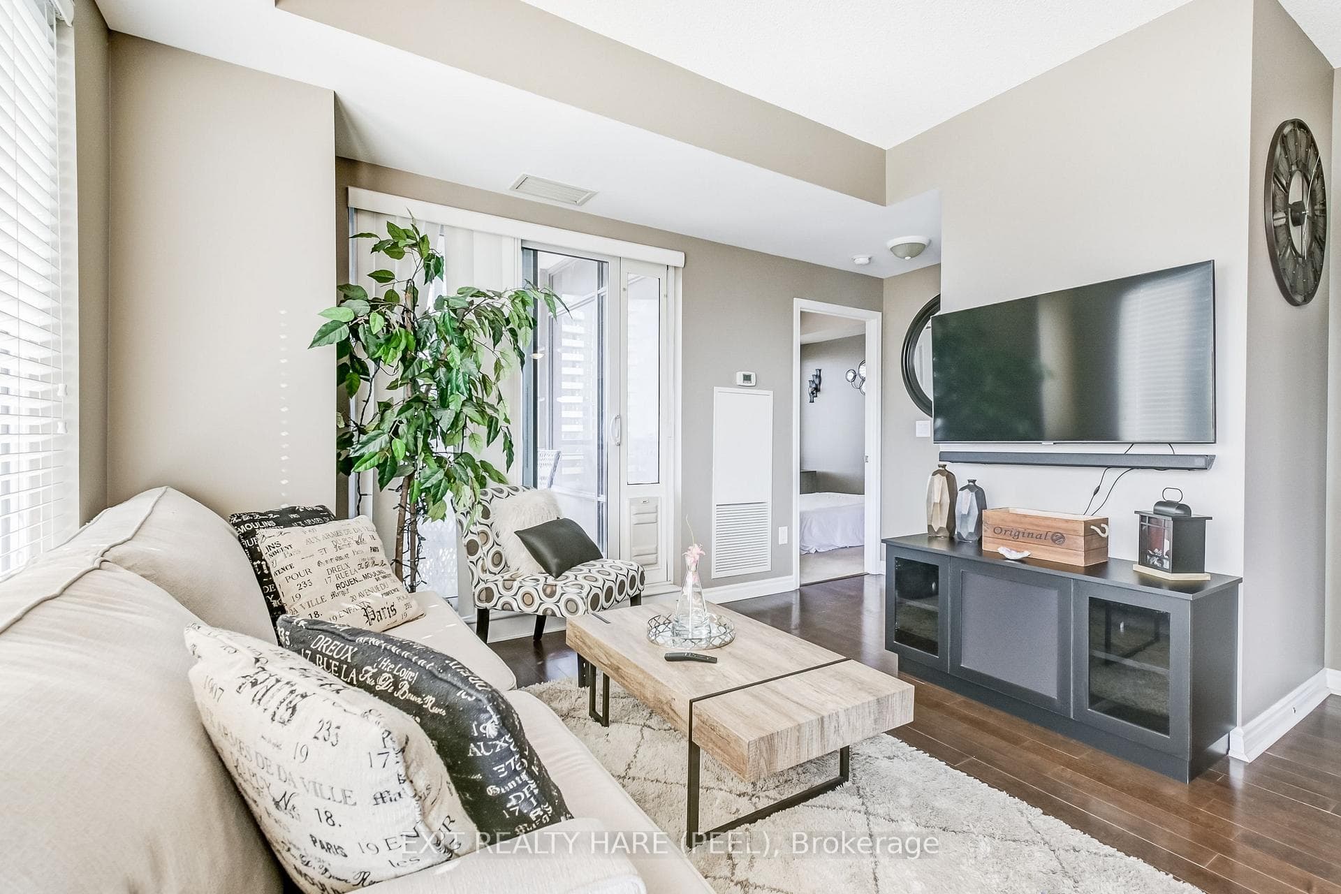 385 Prince Of Wales Drive Unit 1308 photo 16