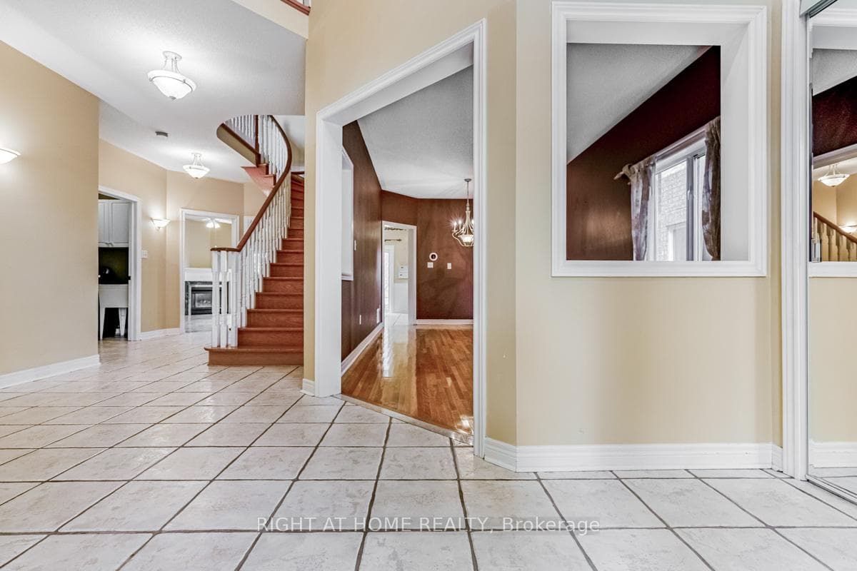 6304 LISGAR Drive photo 4