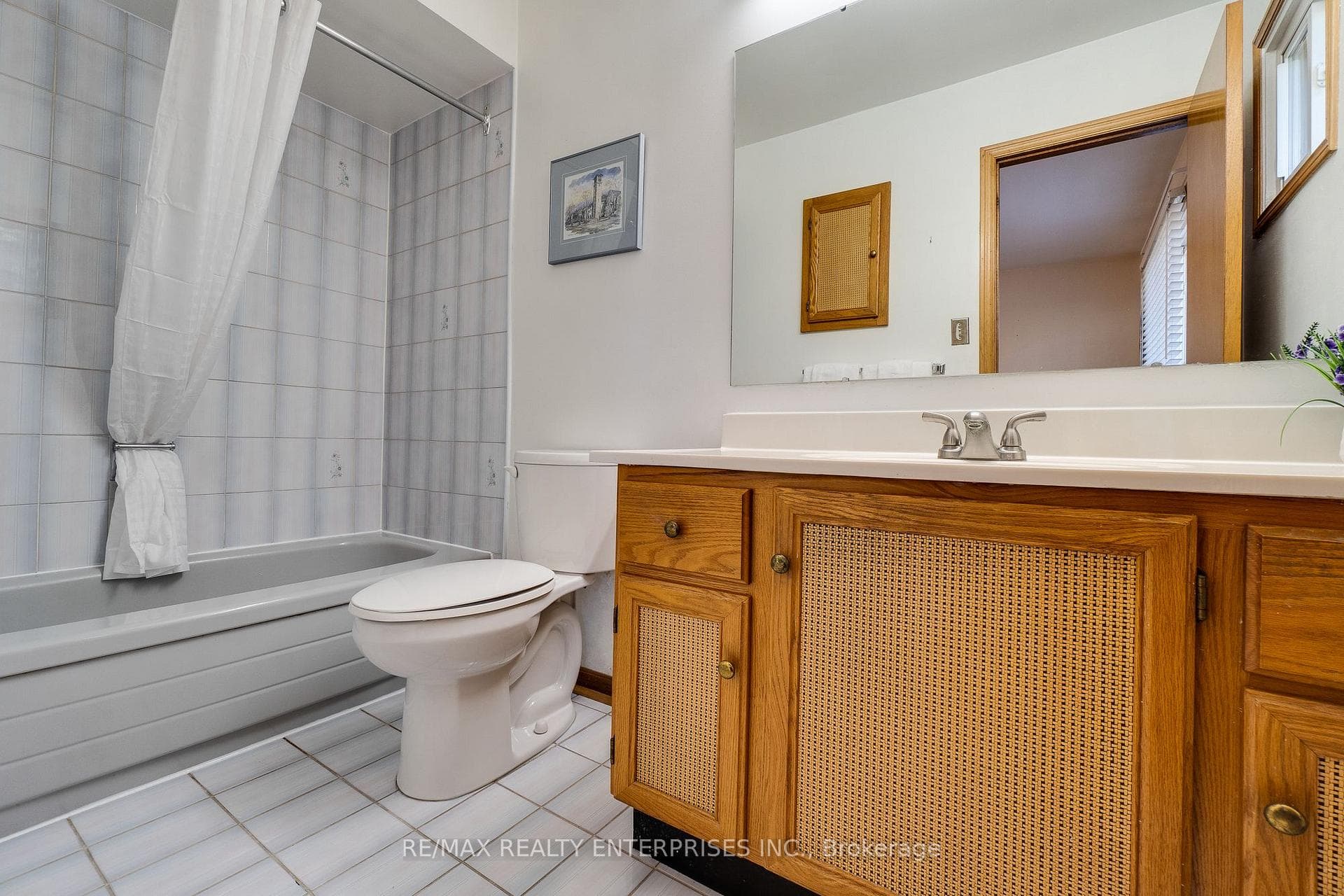 6 Kingfisher Court photo 25