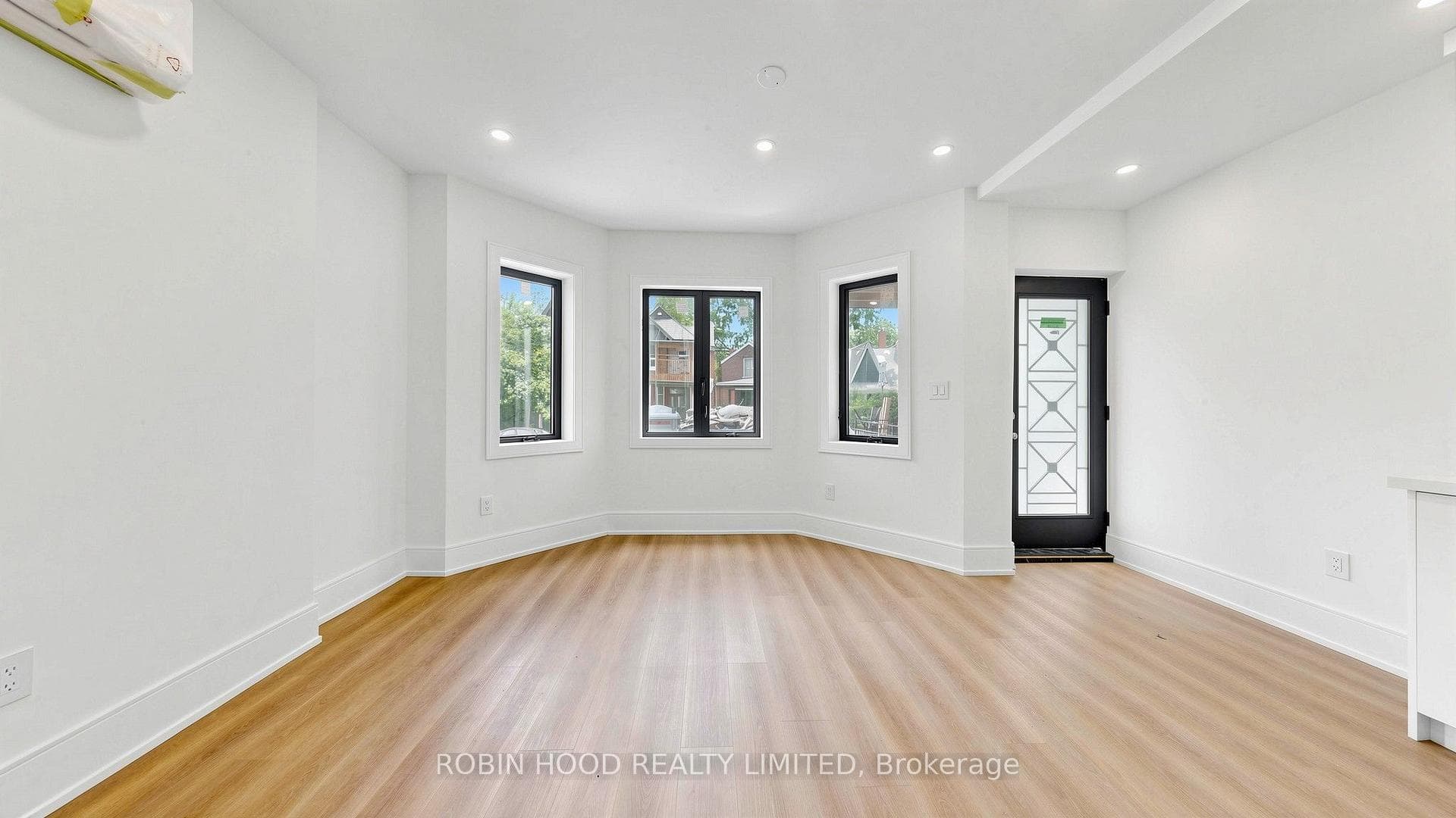 24 Callender Street Unit 1 photo 2