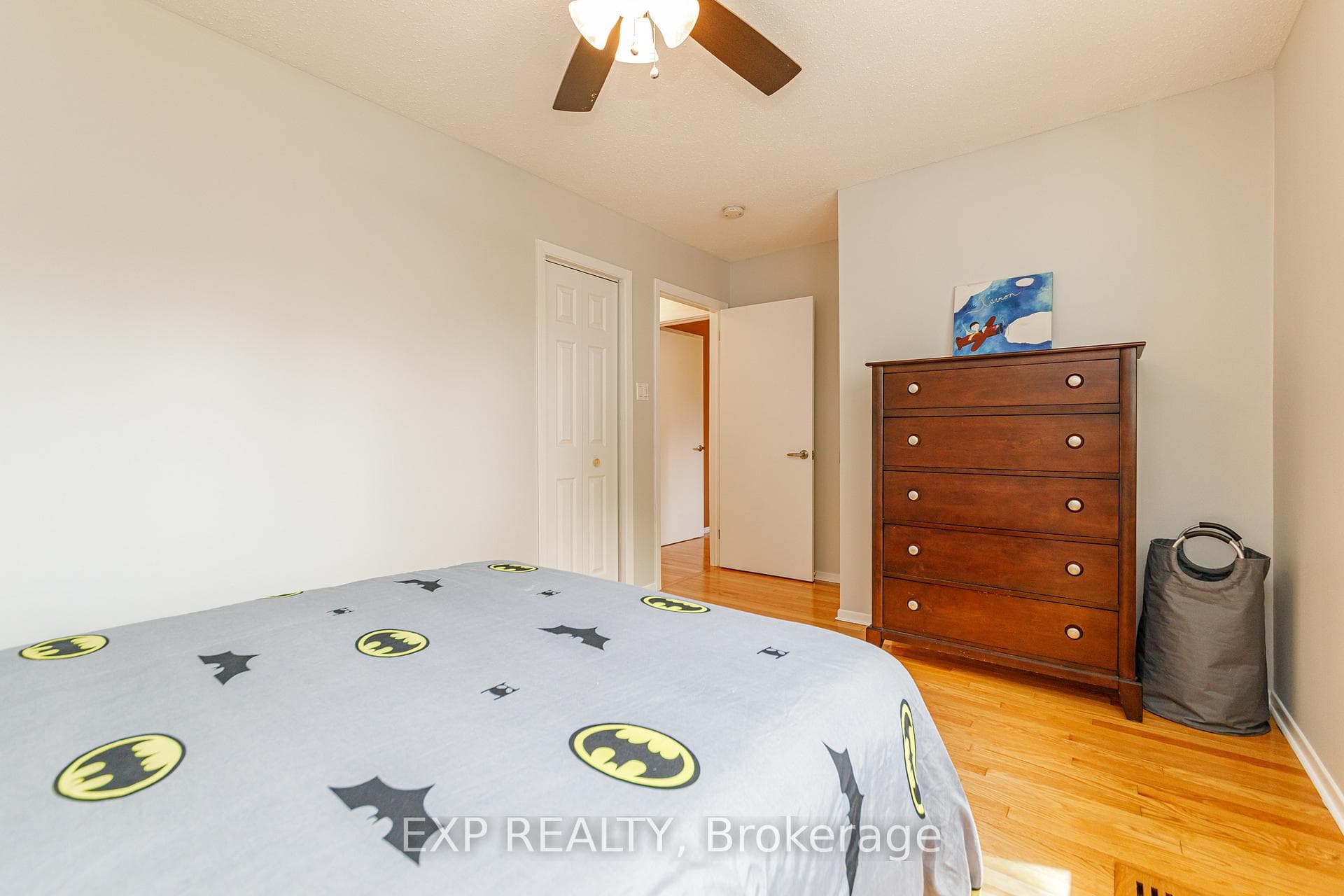 1642 Valmarie Avenue photo 17