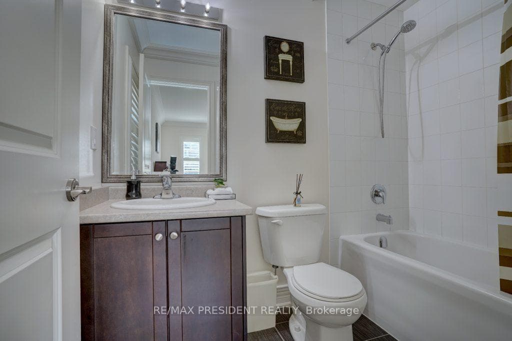 14 Burlwood Road photo 26