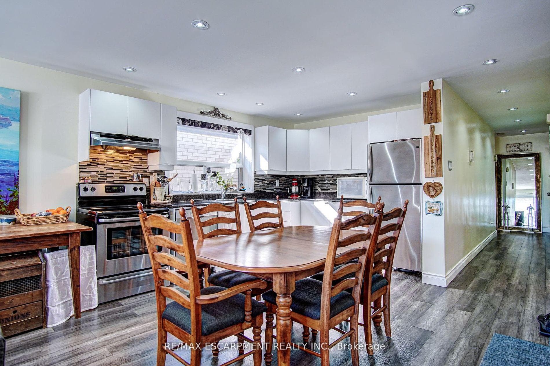 376 Lakeshore Road photo 21