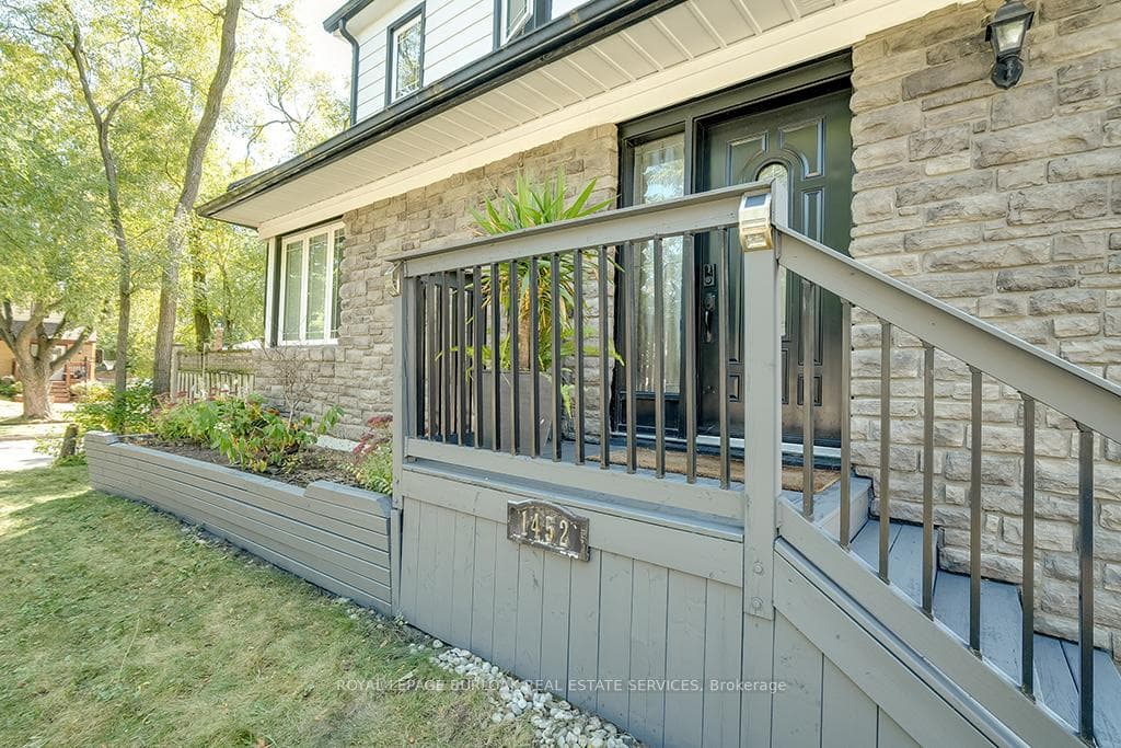 1452 Augustine Drive photo 2