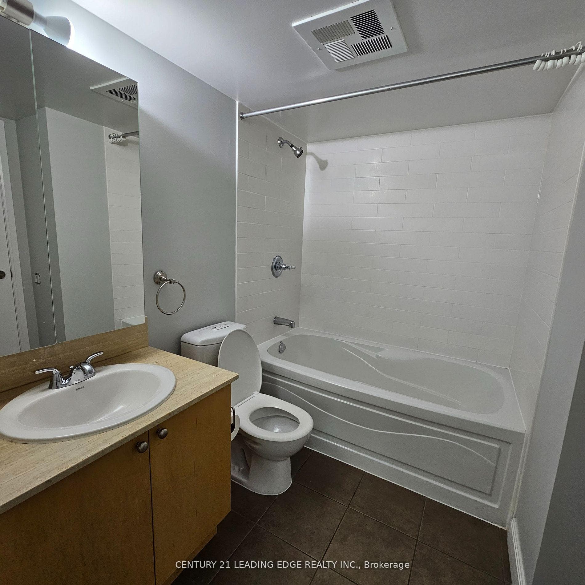 2191 Yonge Street Unit 507 photo 8