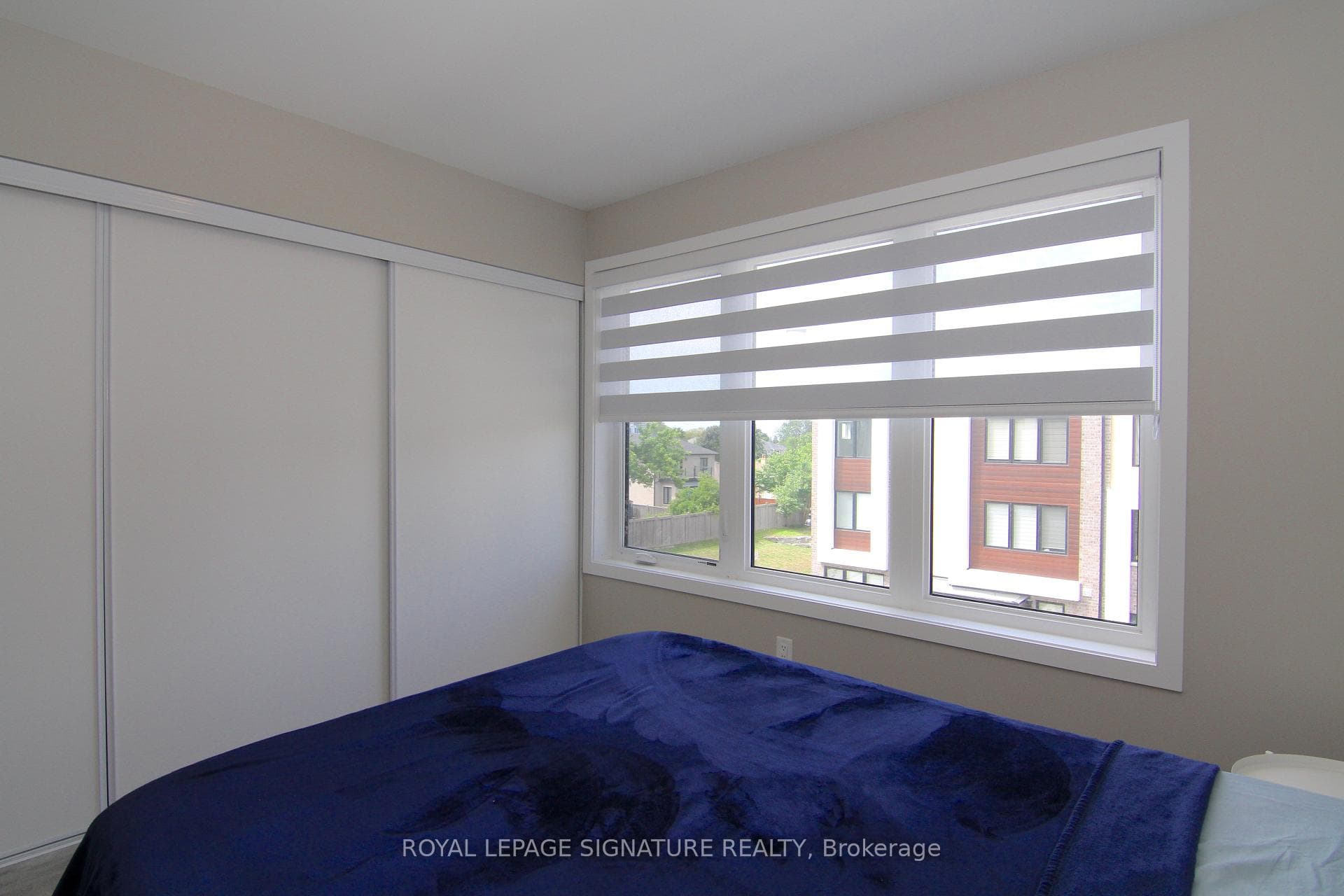 Primary BR w/ double closets & 3-pc ensuite