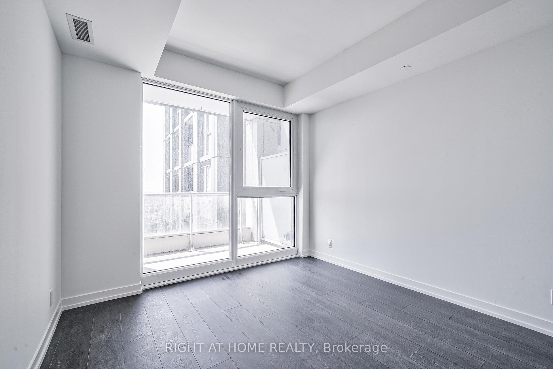 2020 Bathurst Street Unit 1821 photo 16
