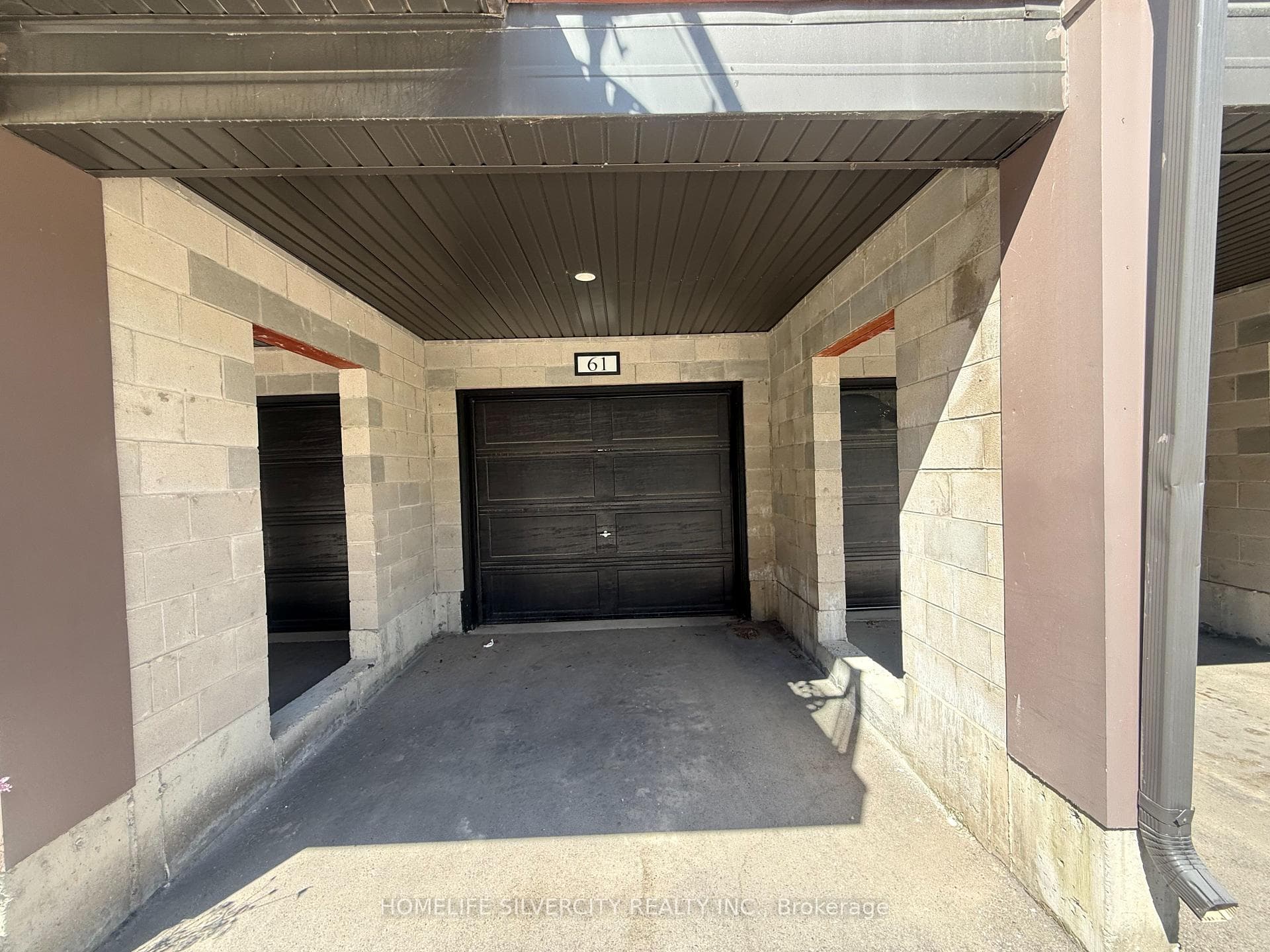 2 Willow Street Unit 61 photo 3