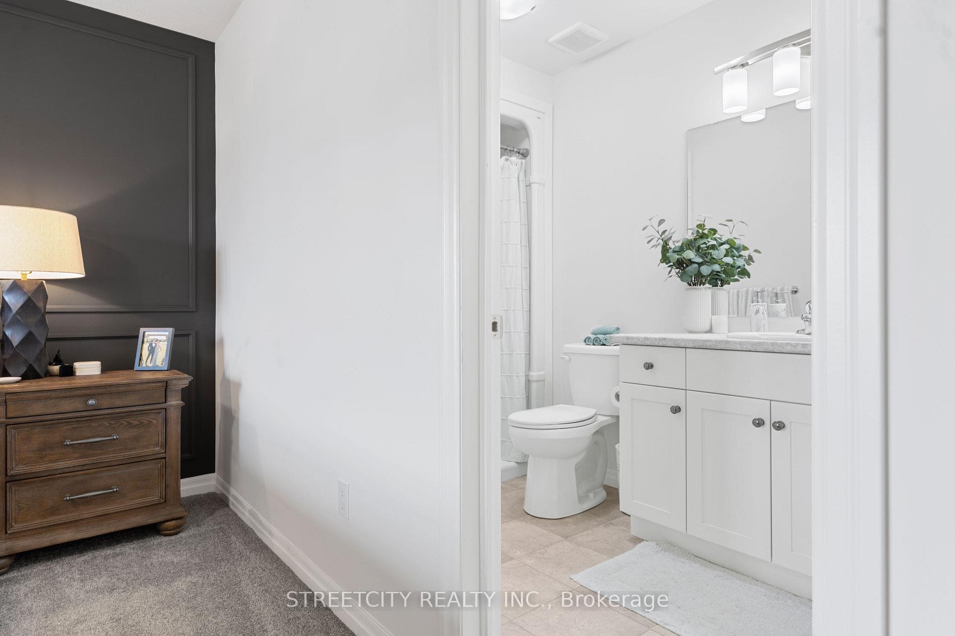 36 Cortland Terrace photo 13