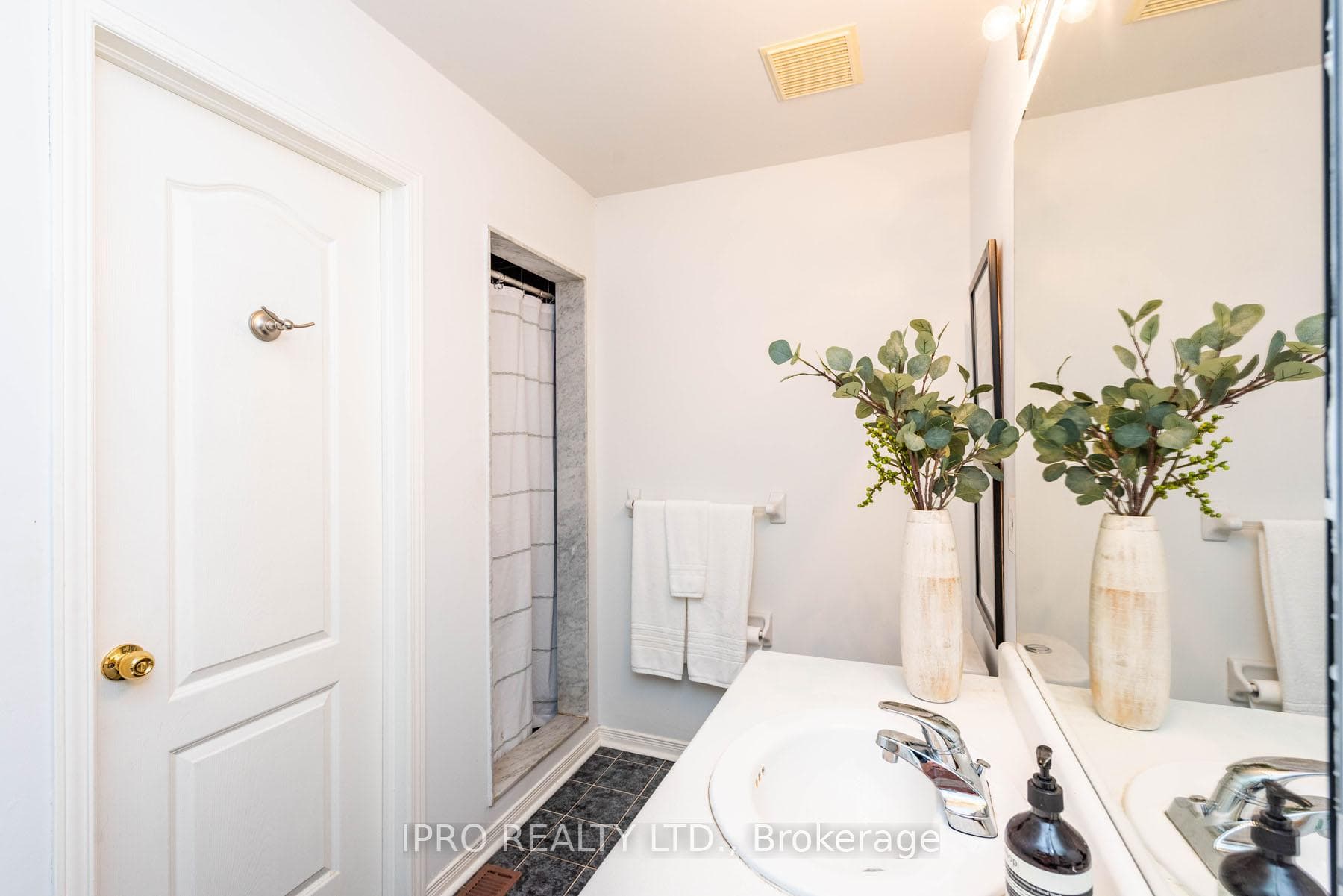 3175 Bentley Drive photo 27