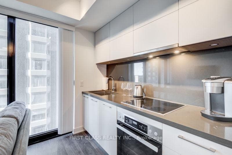 188 Cumberland Street Unit 1601 photo 1