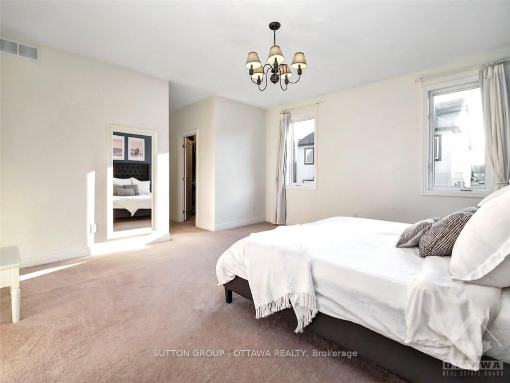 179 LAMPREY Street photo 12