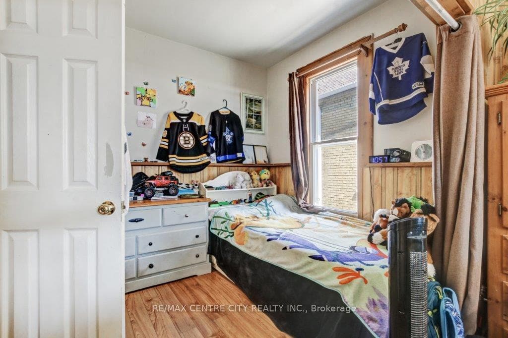 278 Ross Street photo 7