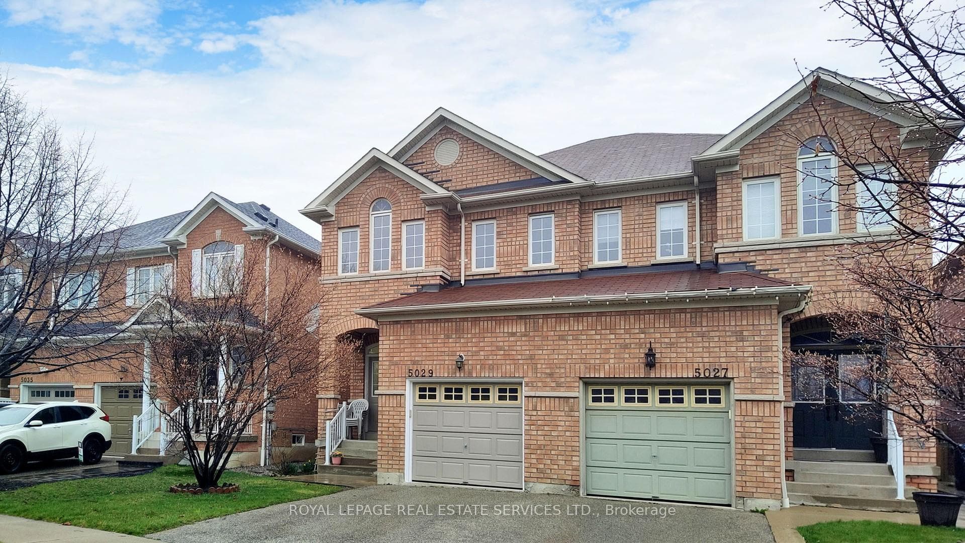 5029 Perennial Drive photo 2