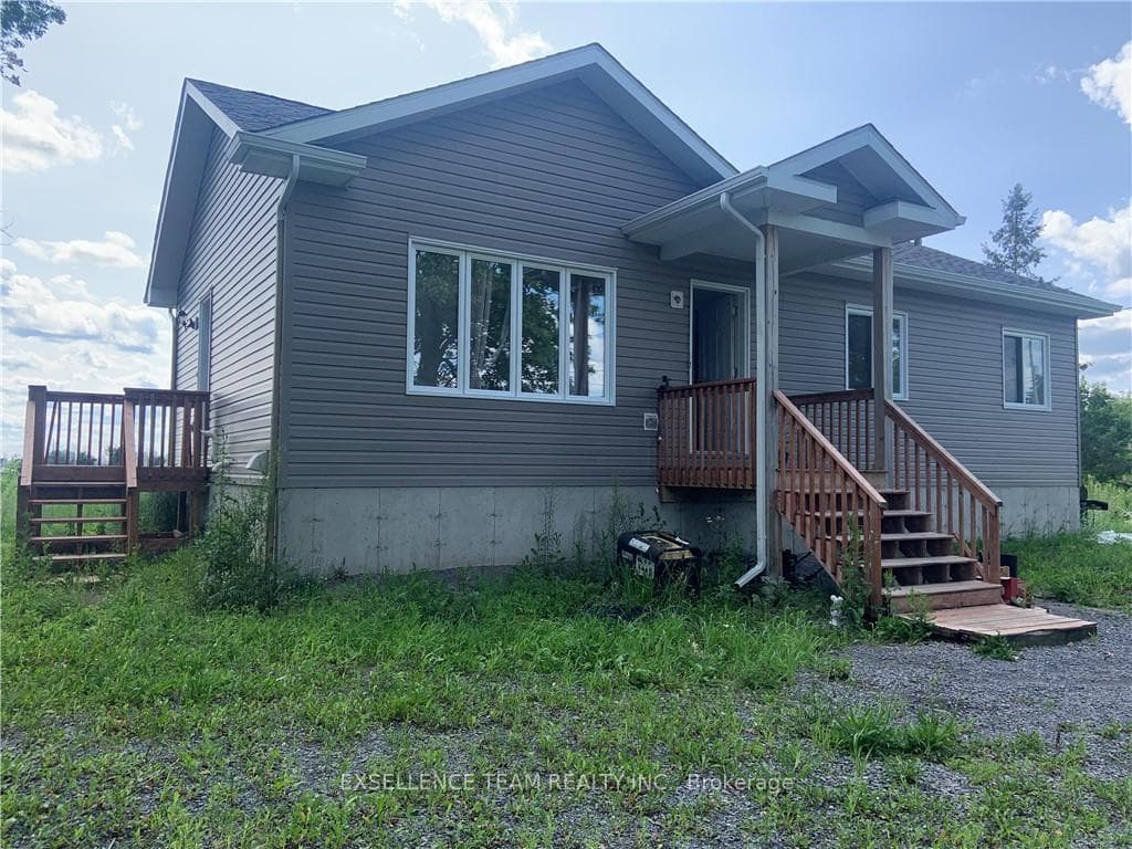 1540 MCLAUGHLIN Road photo 1